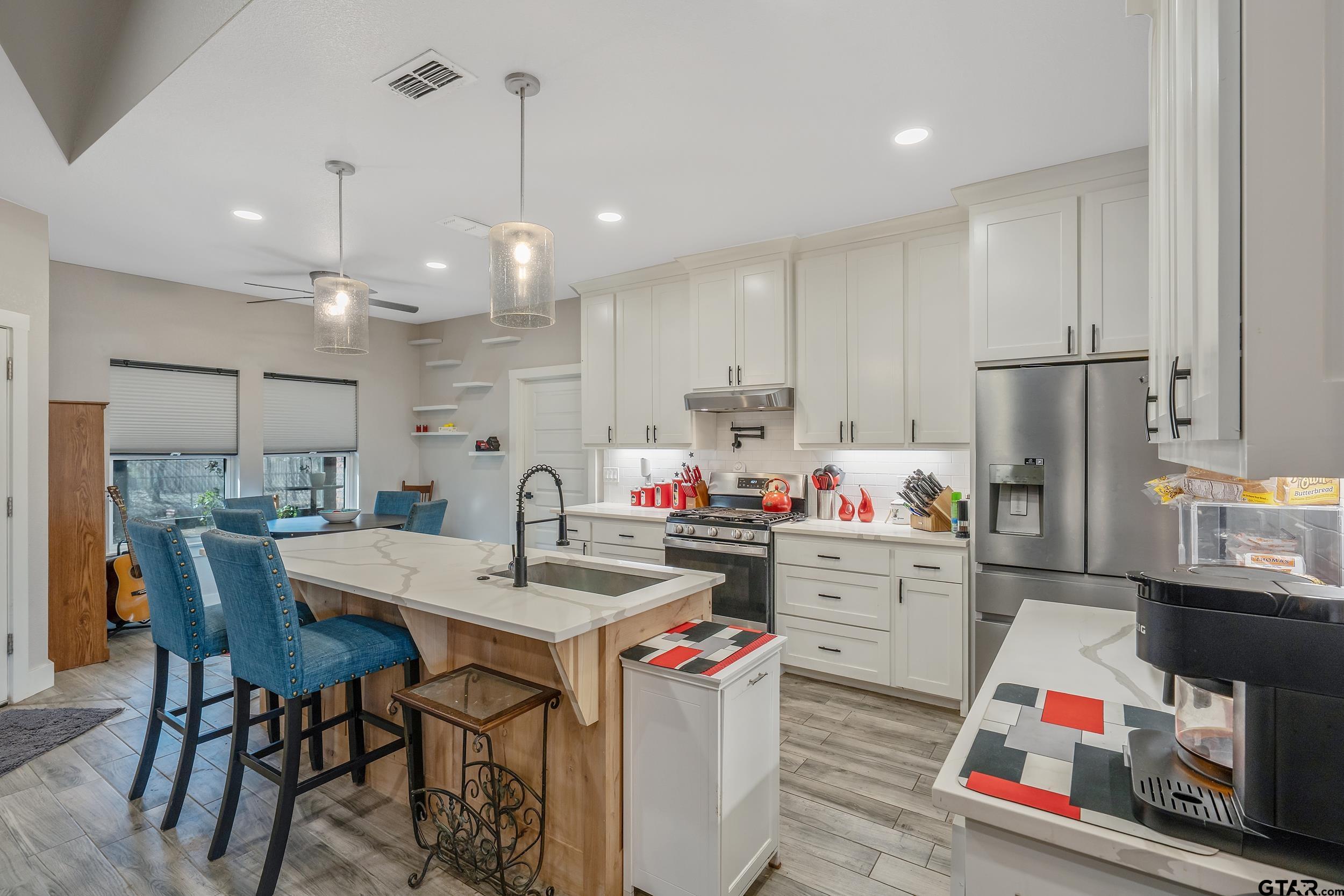 305 Private Road 6305