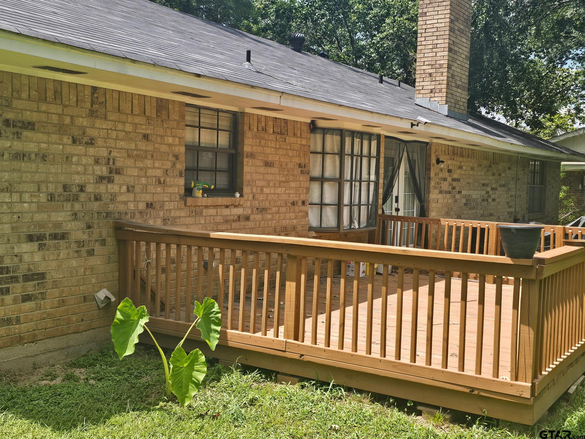 110 Hillcreek Drive