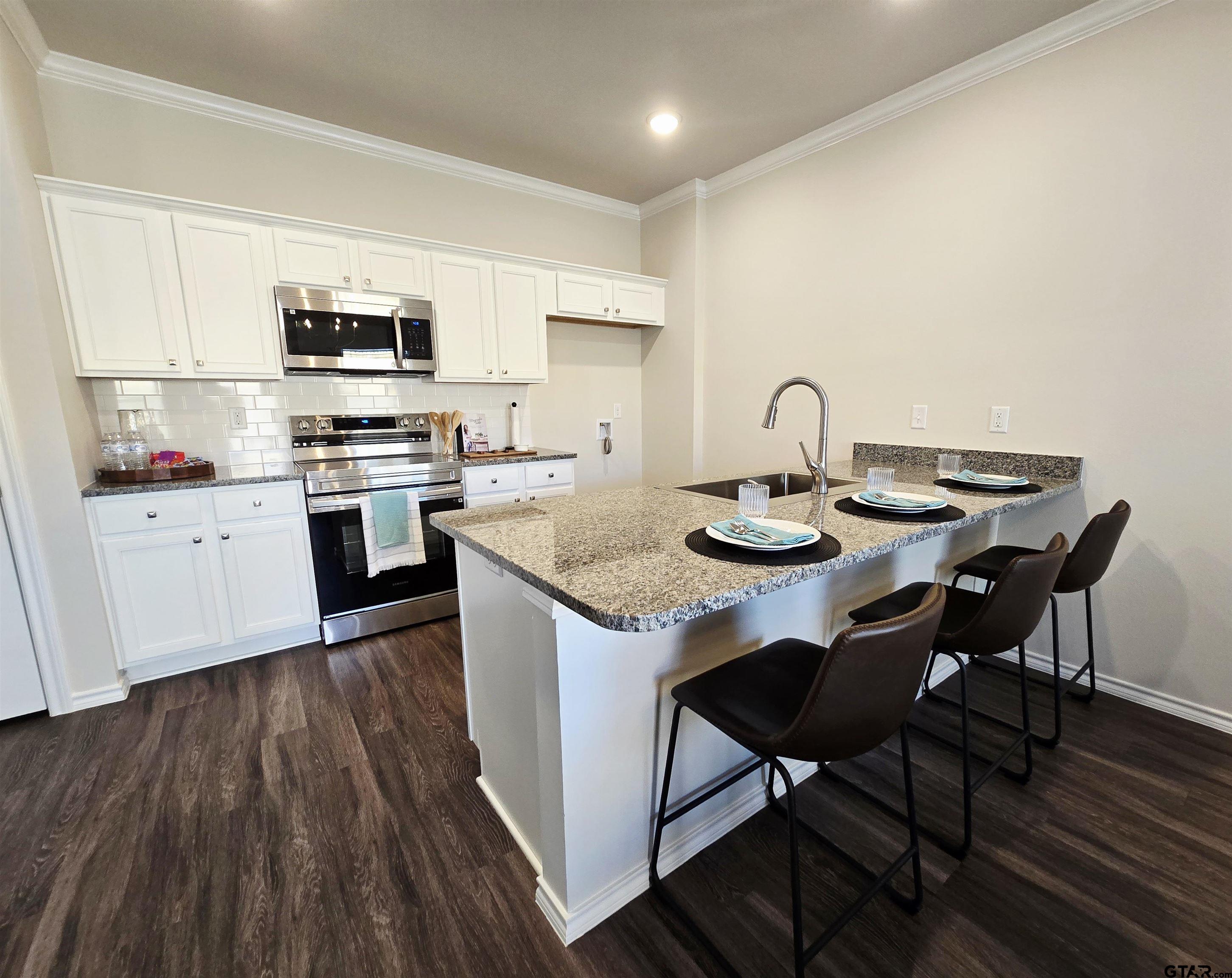 1103 Park Meadows Dr.