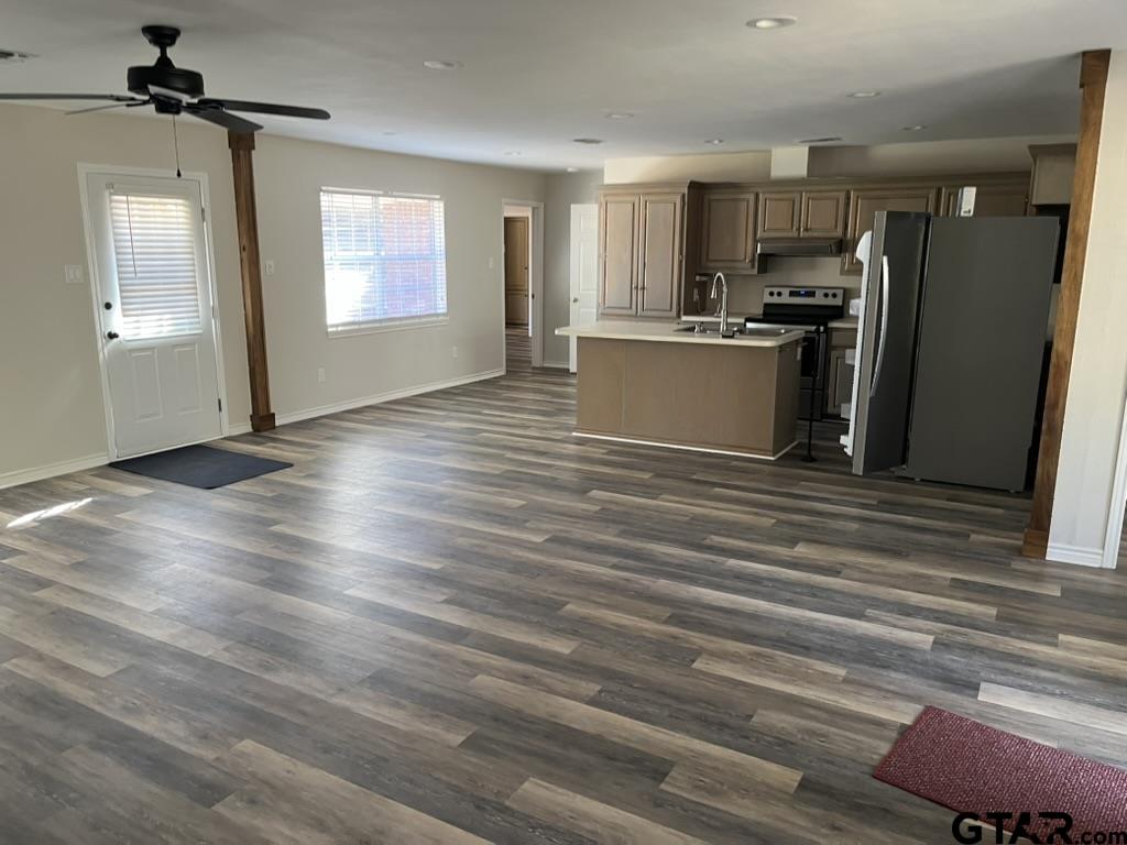 Palestine, Texas 75803, United States, 3 Bedrooms Bedrooms, ,3 BathroomsBathrooms,Residential,Active,254406