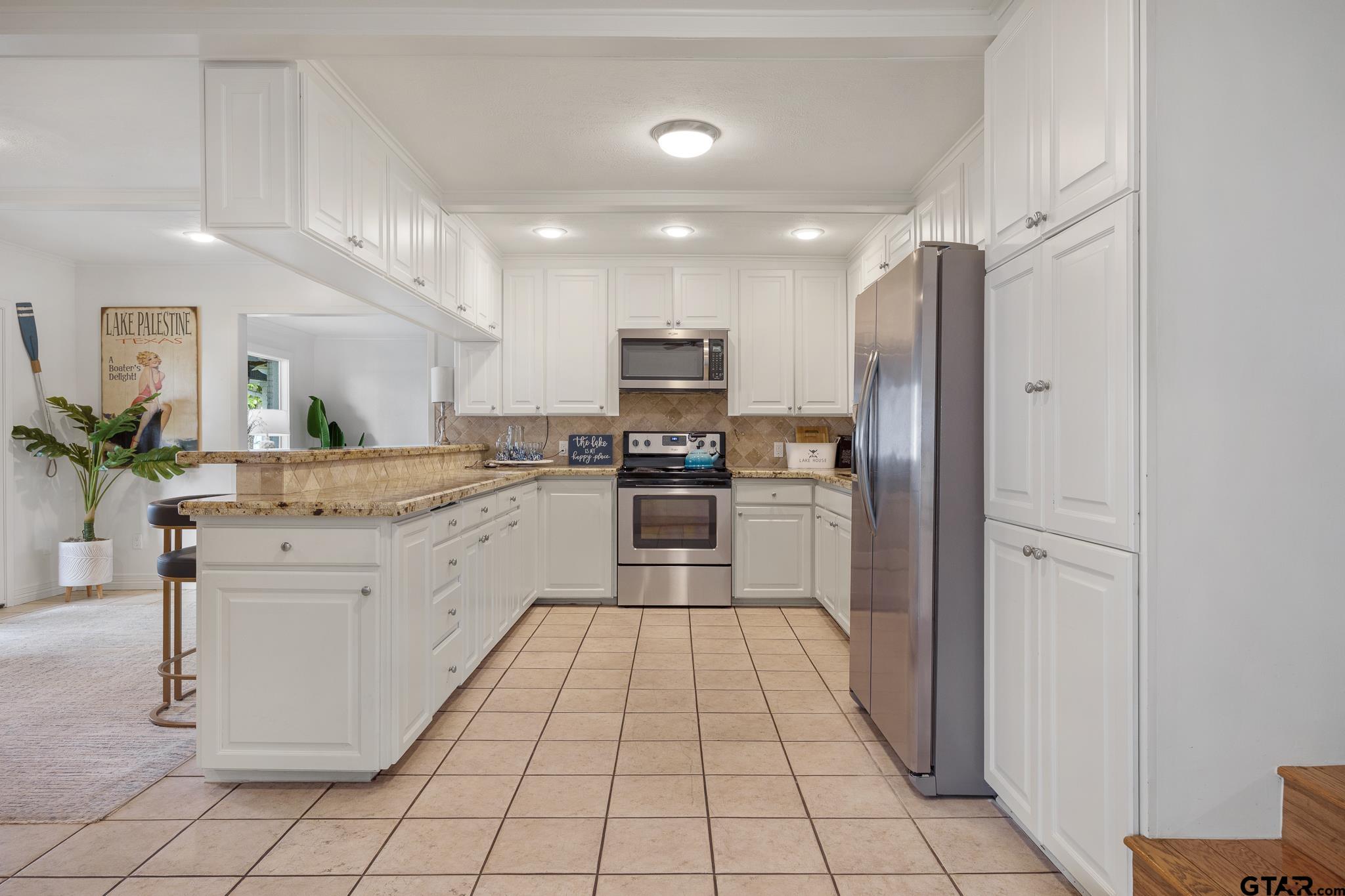 21214 Bay View Dr