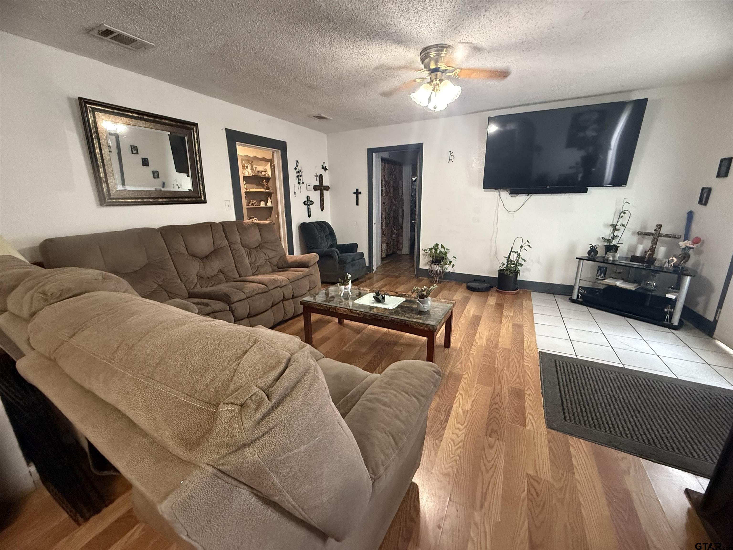 909 W Arizona St