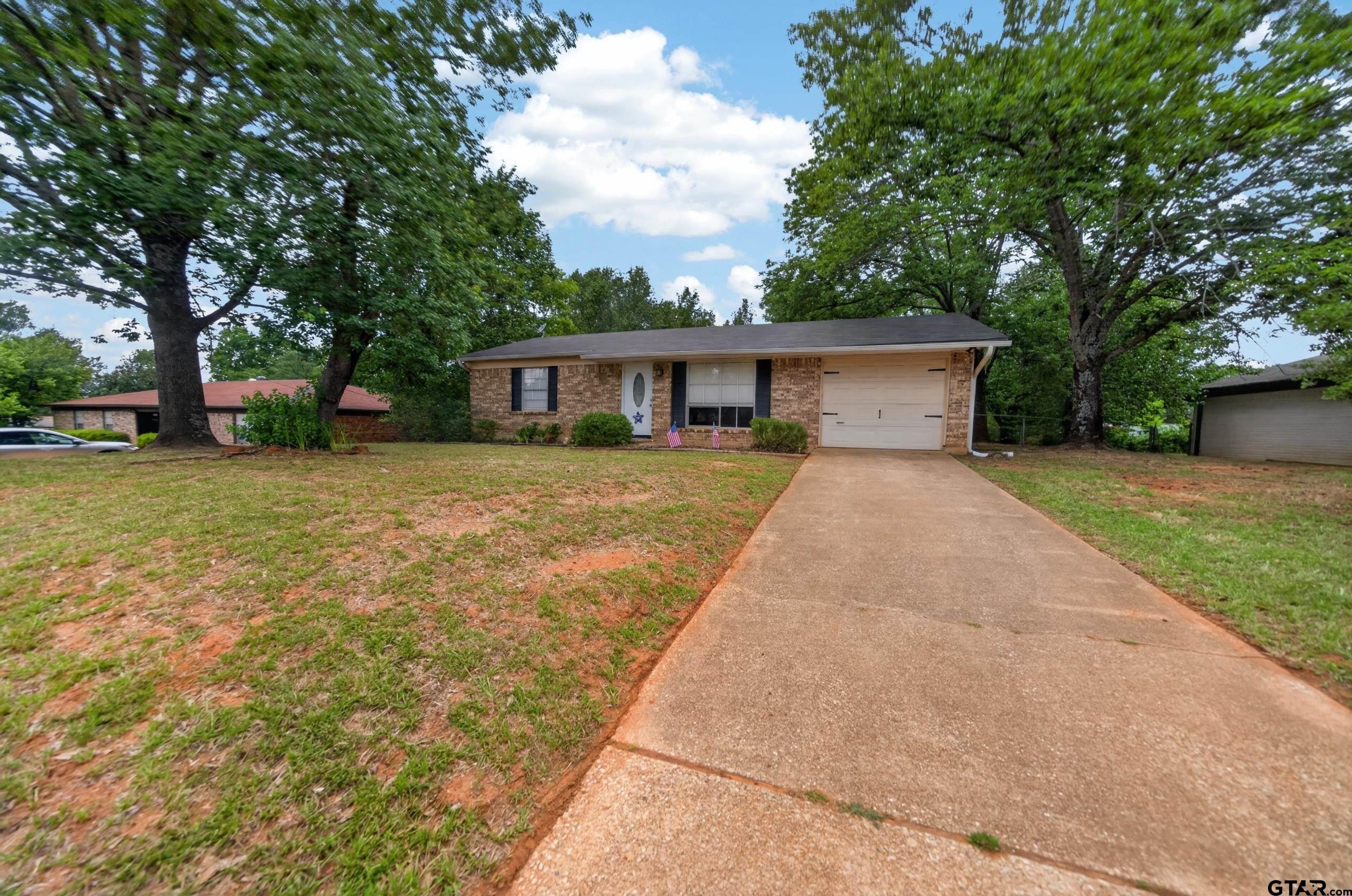 1511 Milam