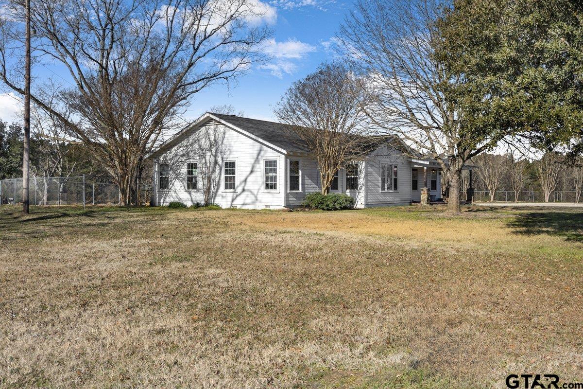 4458 E Farm to Market 13