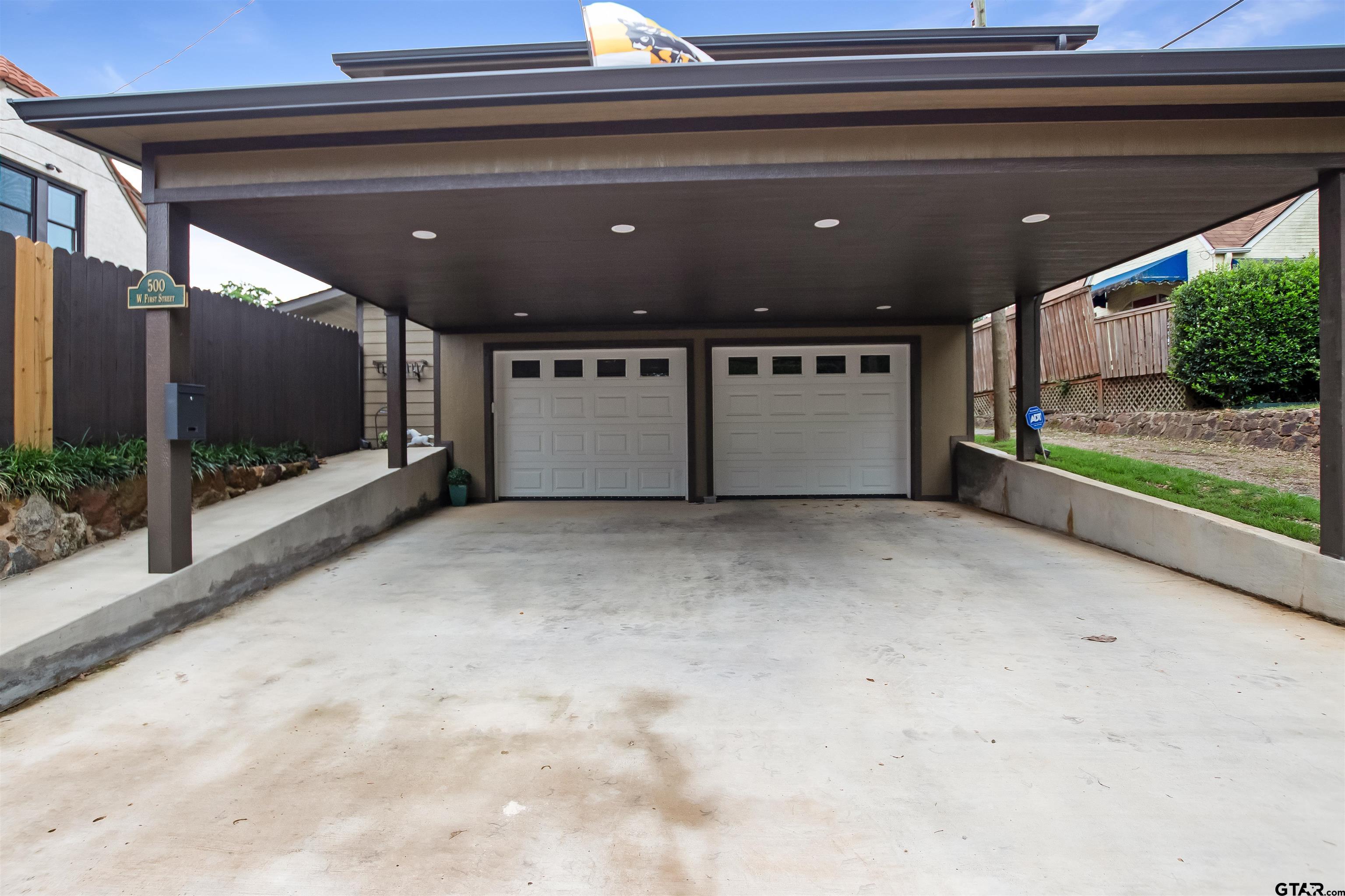 1301 Chilton Ave