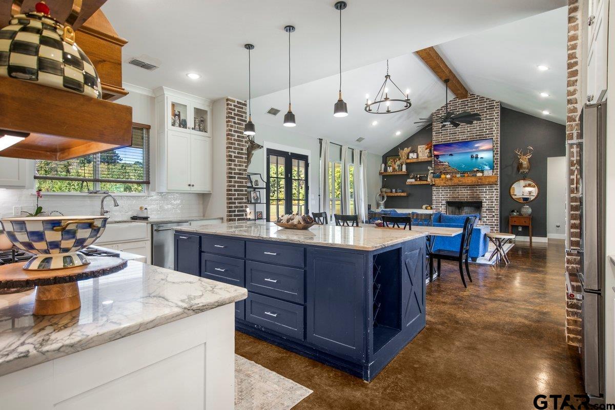 Troup, Texas 75789, United States, 3 Bedrooms Bedrooms, ,3 BathroomsBathrooms,Residential,Pending,226265