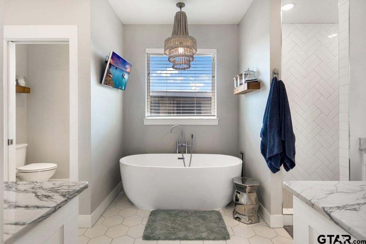 Troup, Texas 75789, United States, 3 Bedrooms Bedrooms, ,3 BathroomsBathrooms,Residential,Pending,226265