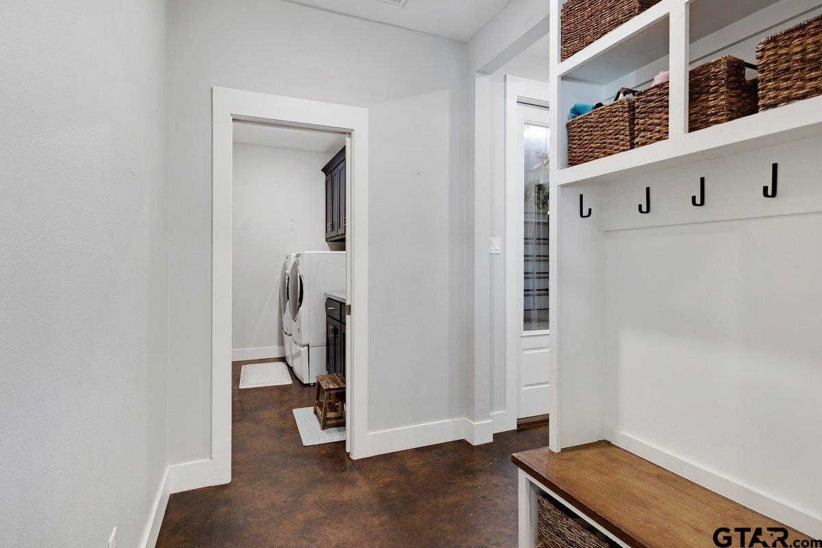 Troup, Texas 75789, United States, 3 Bedrooms Bedrooms, ,3 BathroomsBathrooms,Residential,Pending,226265