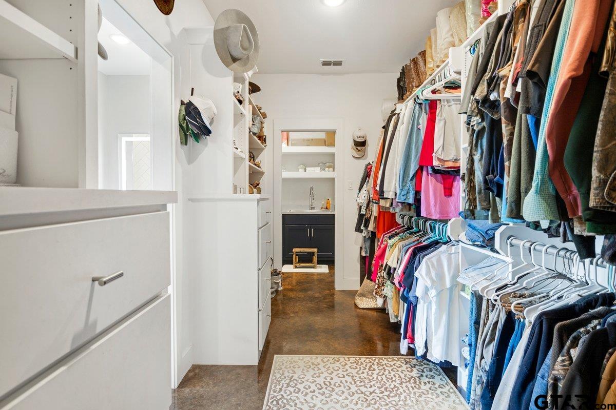 Troup, Texas 75789, United States, 3 Bedrooms Bedrooms, ,3 BathroomsBathrooms,Residential,Pending,226265