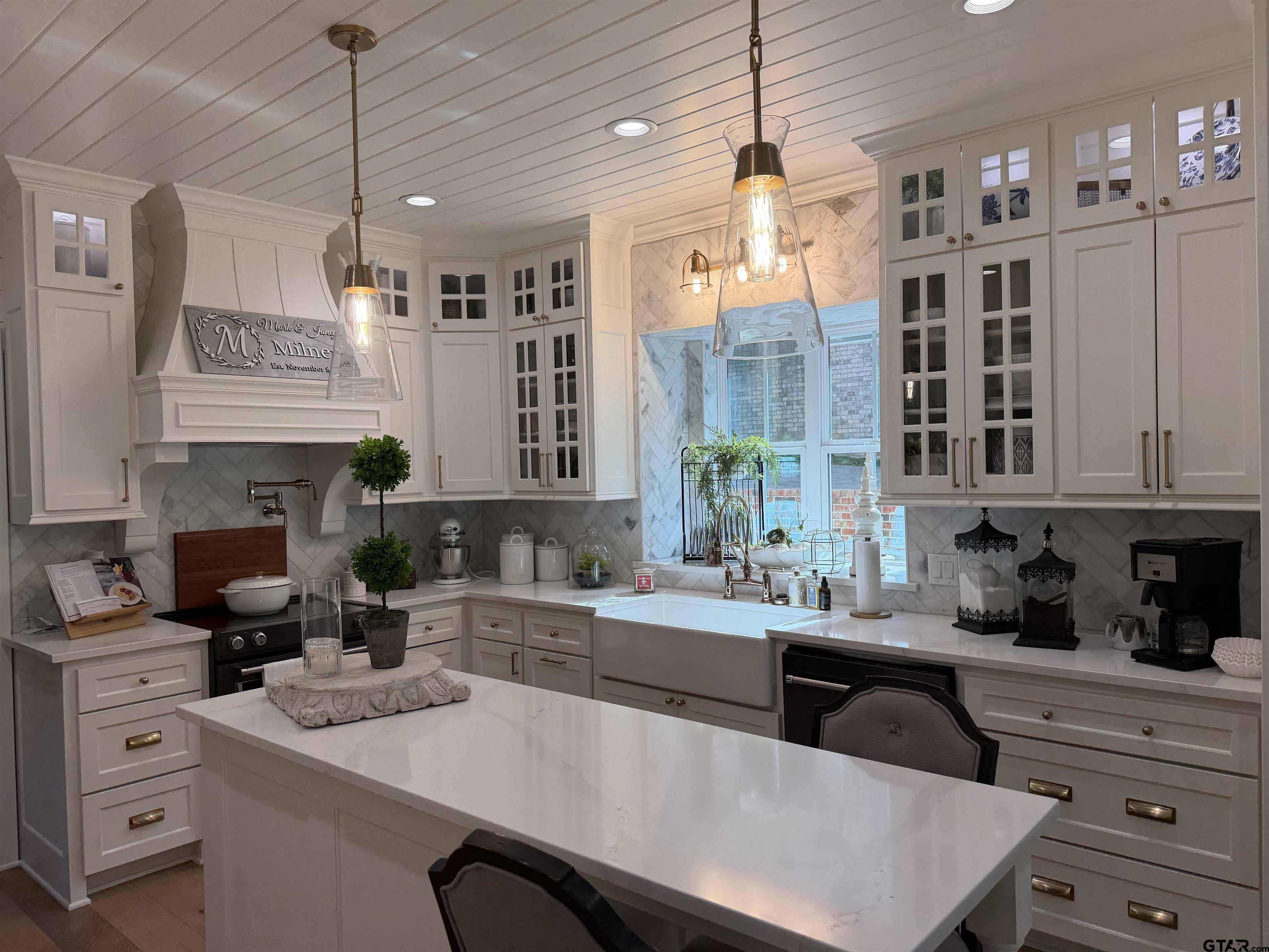 3204 Lake Forest Dr.