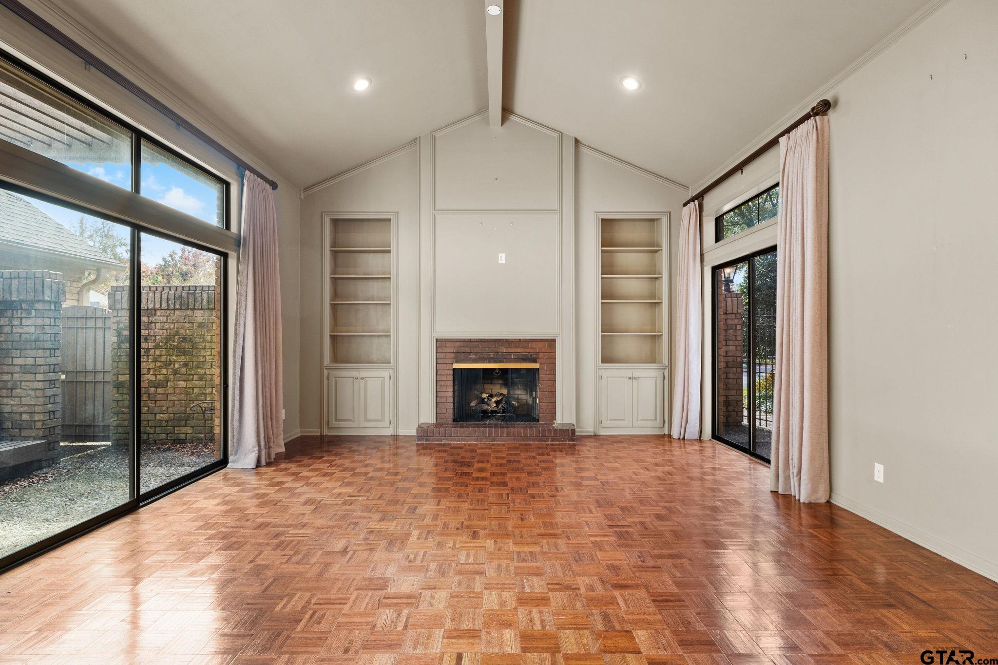 505 Buckingham Place