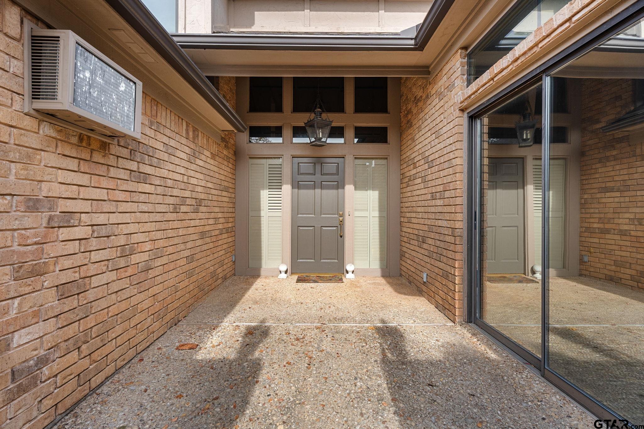 505 Buckingham Place