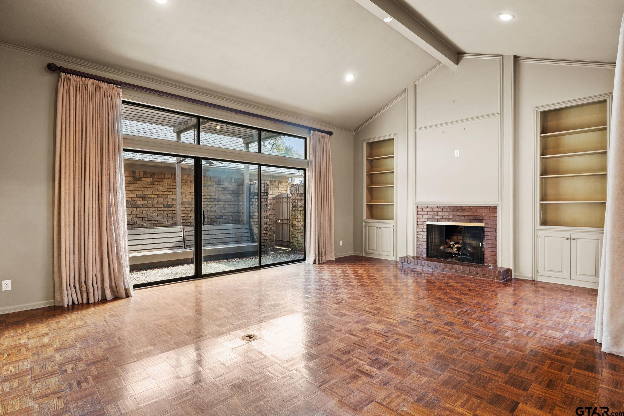 505 Buckingham Place