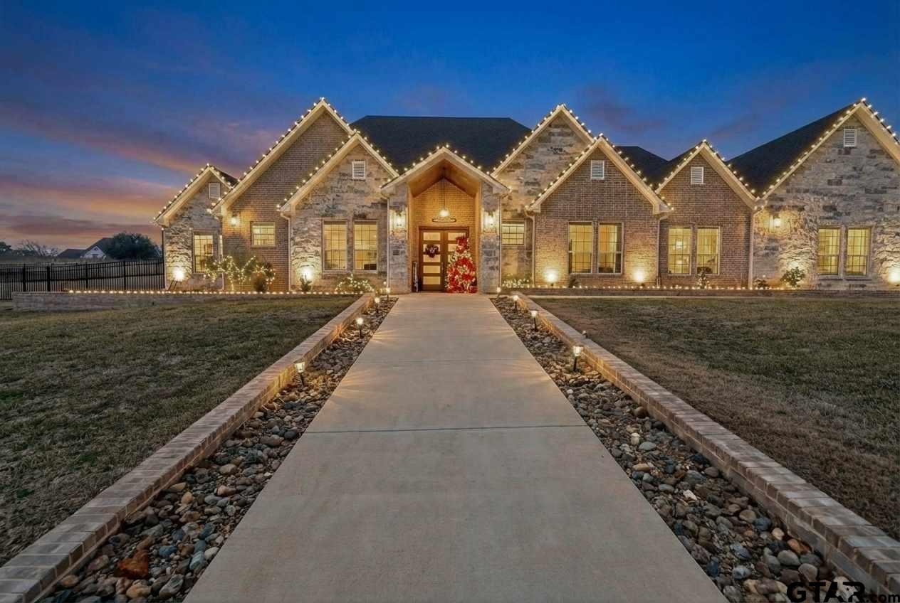 611 Bridle Ridge Dr.