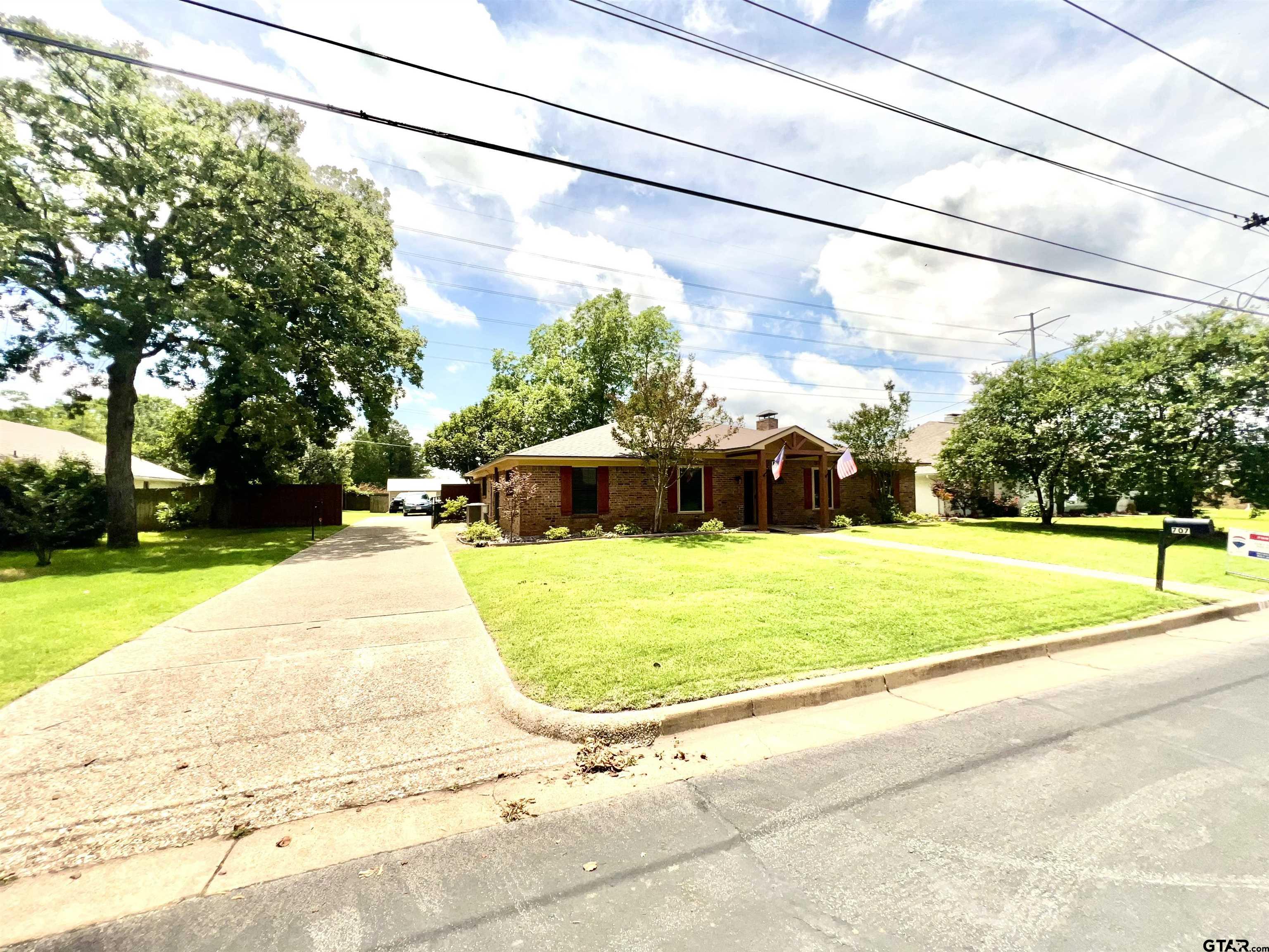 707 Hamtom Hill Drive