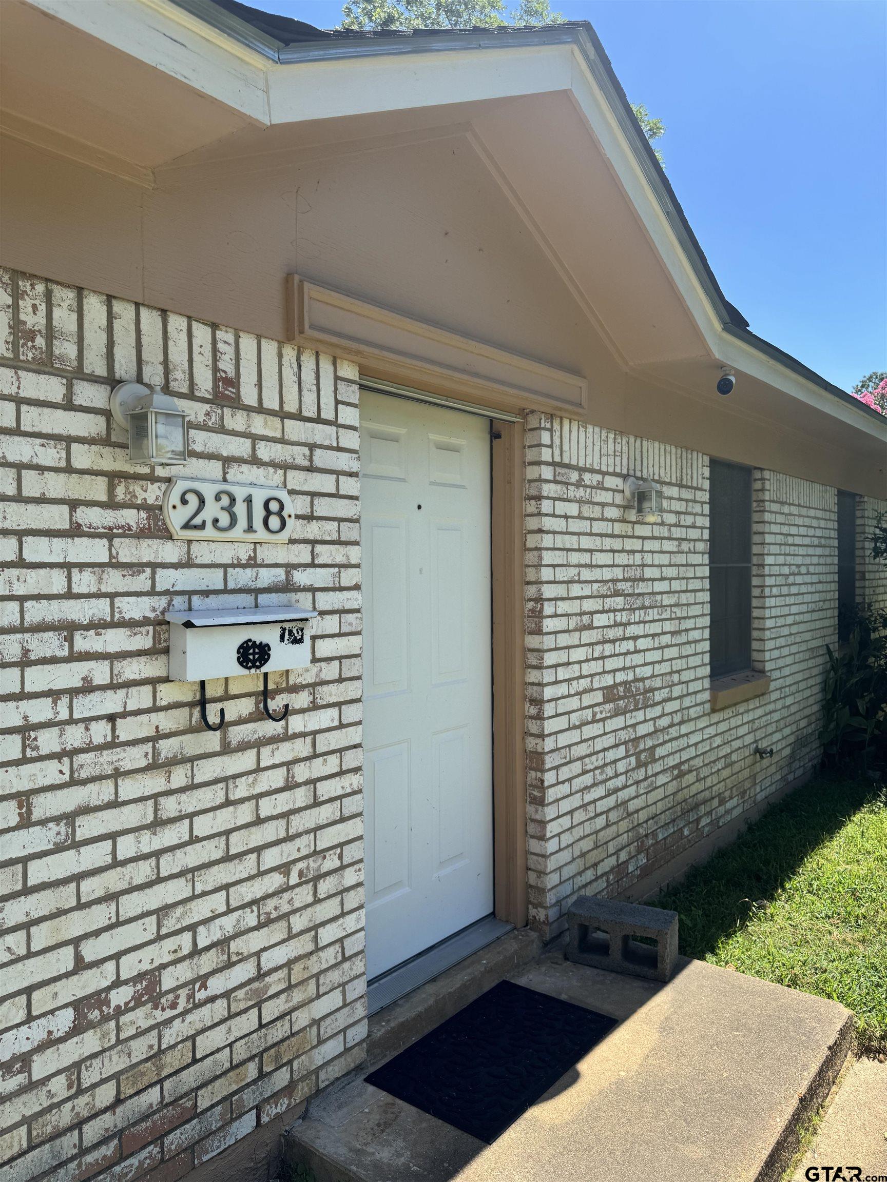 2318 McKenzie Dr
