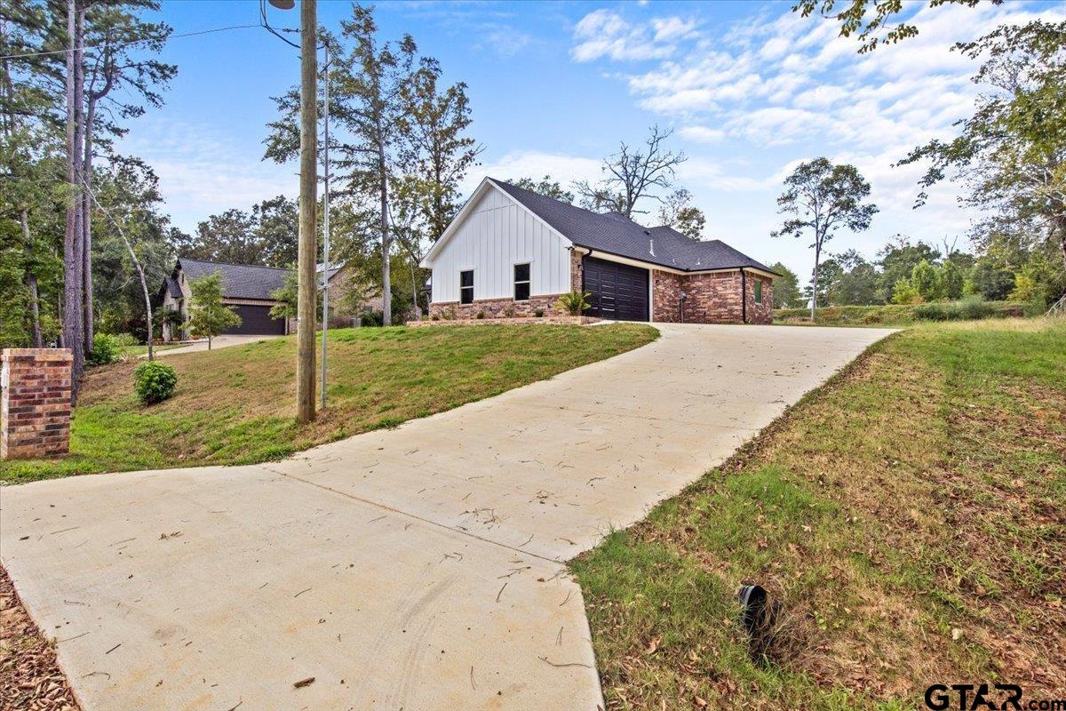 13375 Dustin Road