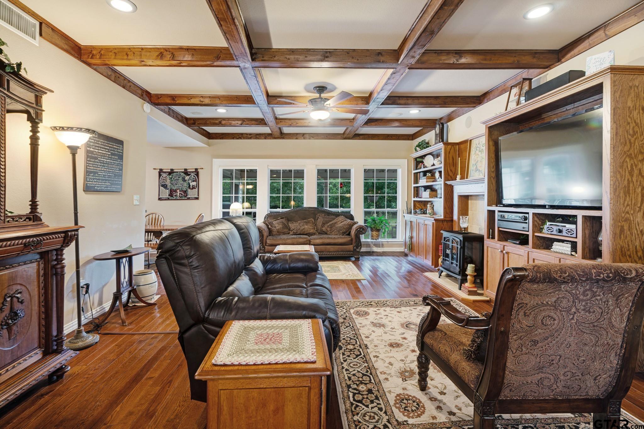 6150 Old Clarksville Road