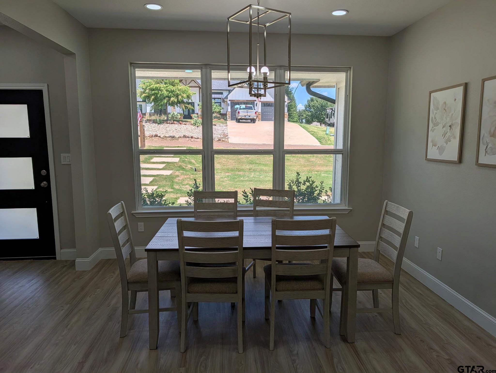 206 Splitrail Drive
