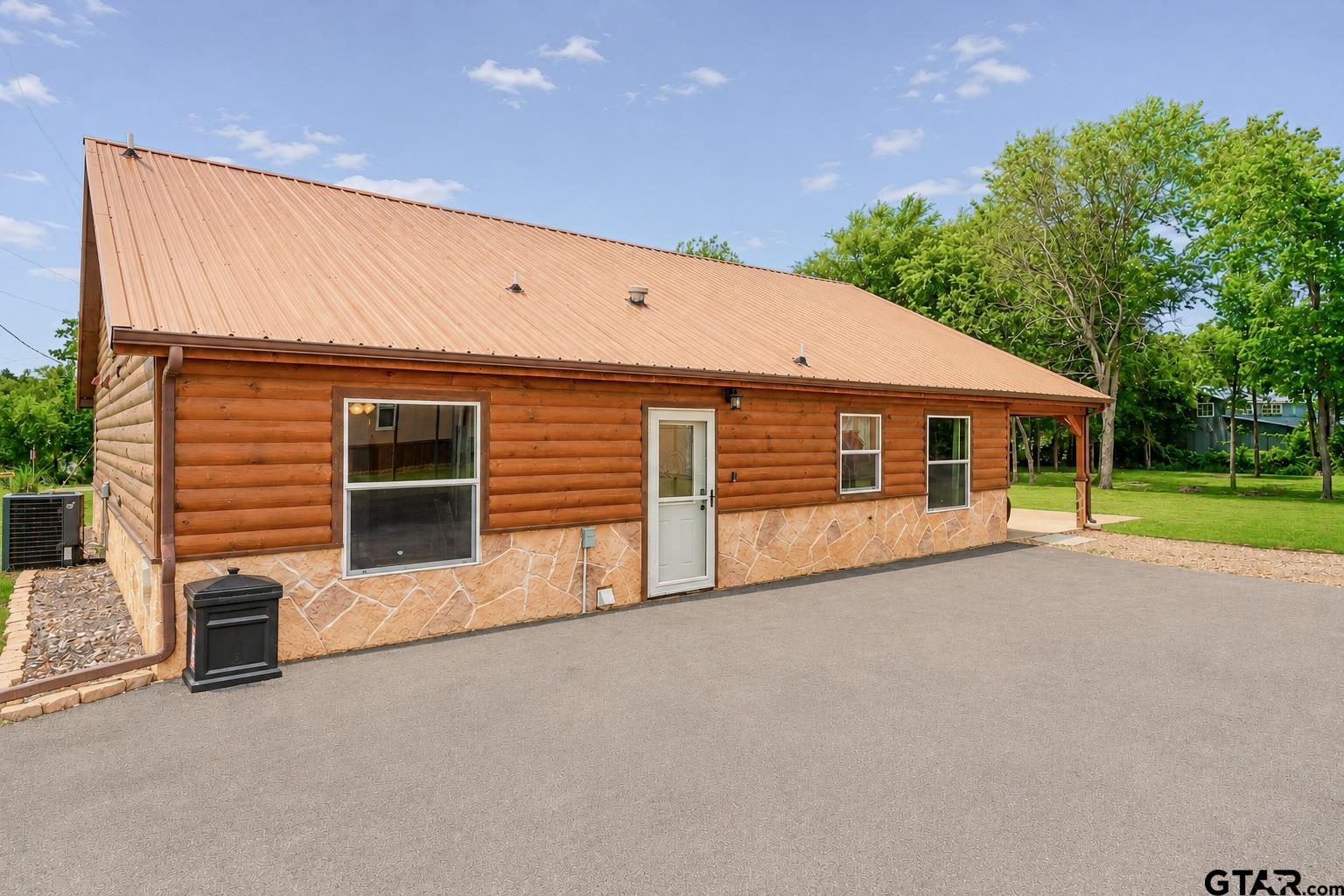 111 Little River Bend
