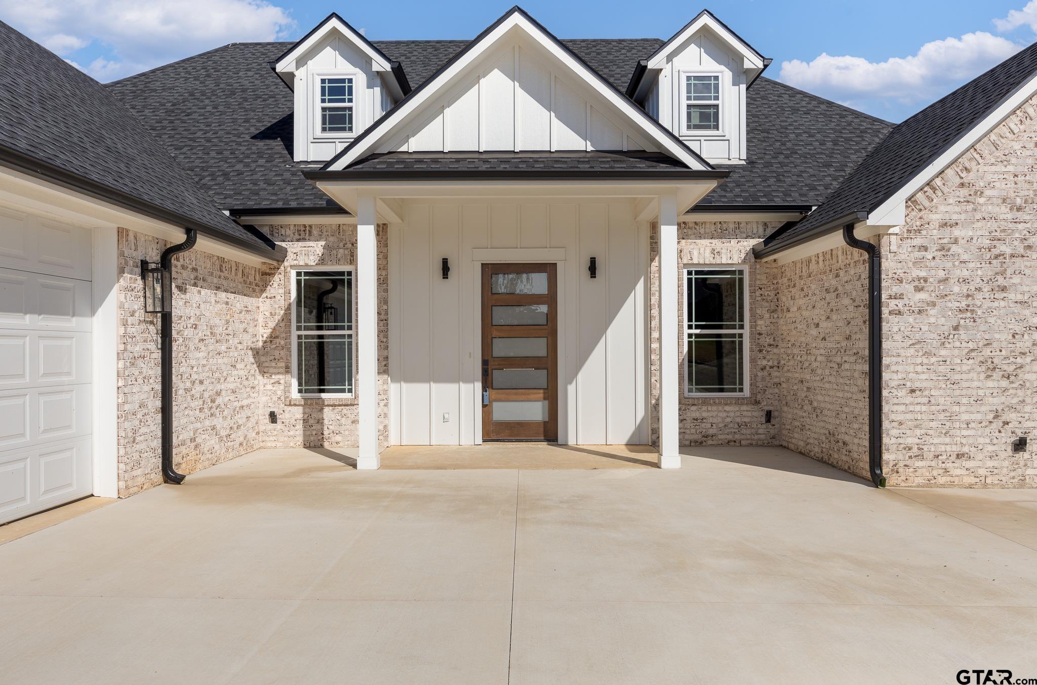 19383 Ridge Point Cir