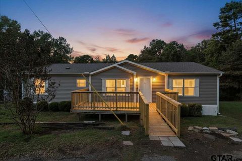 327 Pine Hill Ln Longview TX 75605