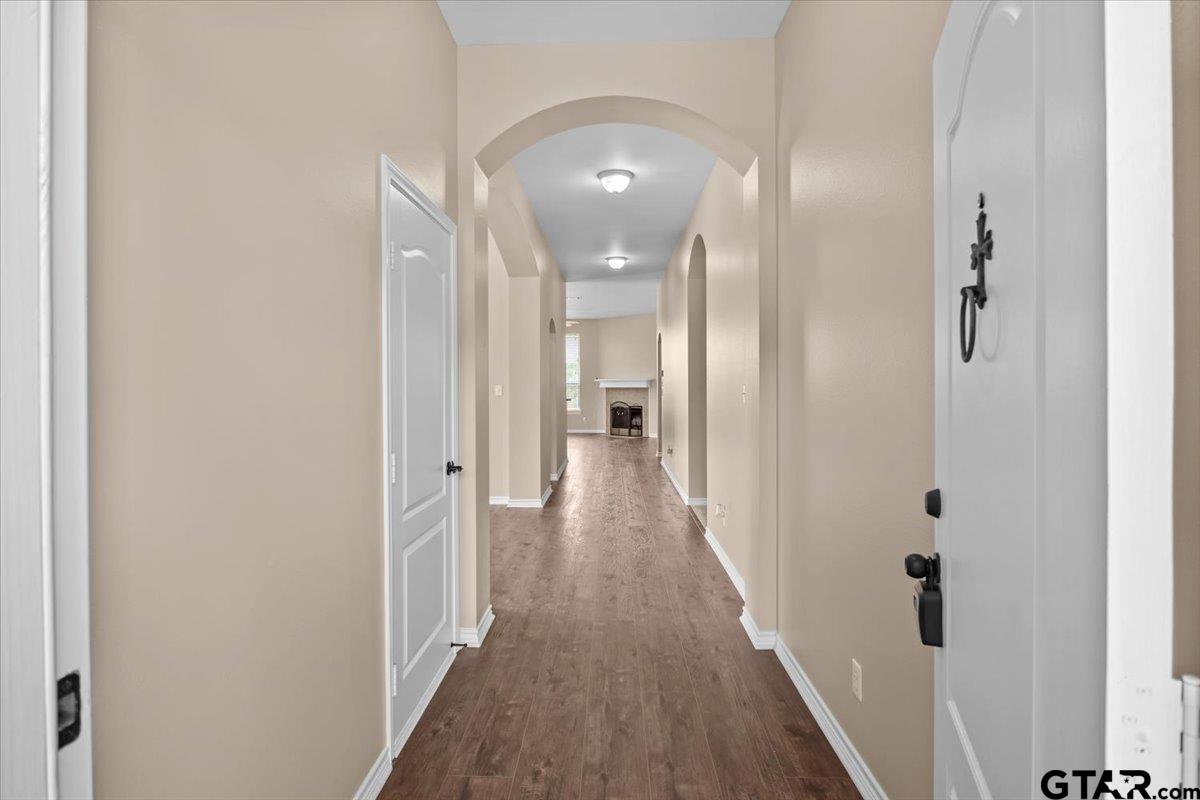 Tyler, Texas 75706, United States, 4 Bedrooms Bedrooms, ,3 BathroomsBathrooms,Residential,Active,114114