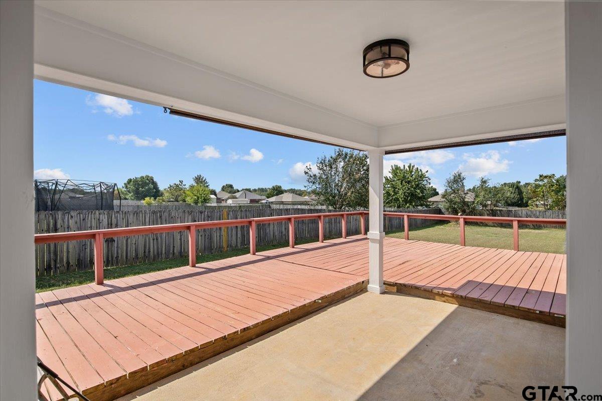 Tyler, Texas 75706, United States, 4 Bedrooms Bedrooms, ,3 BathroomsBathrooms,Residential,Active,114114