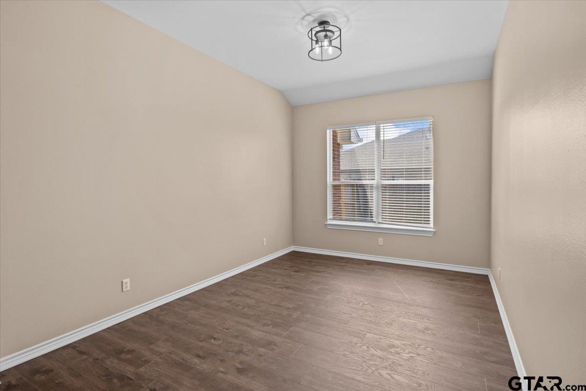 Tyler, Texas 75706, United States, 4 Bedrooms Bedrooms, ,3 BathroomsBathrooms,Residential,Active,114114