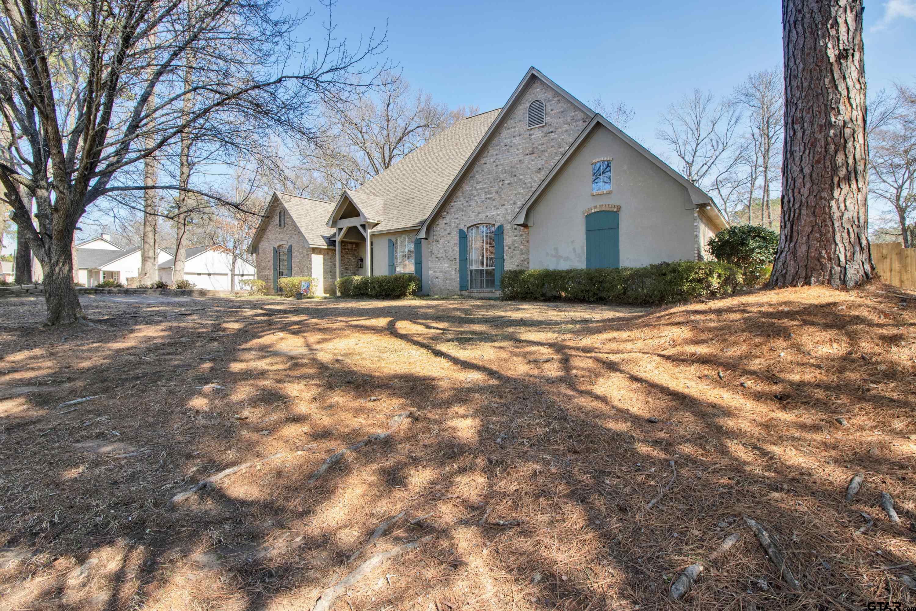 3800 Holly Ridge Drive