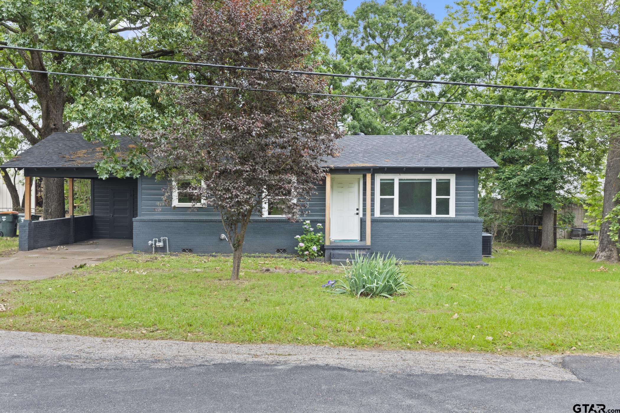 2807 Willard Drive