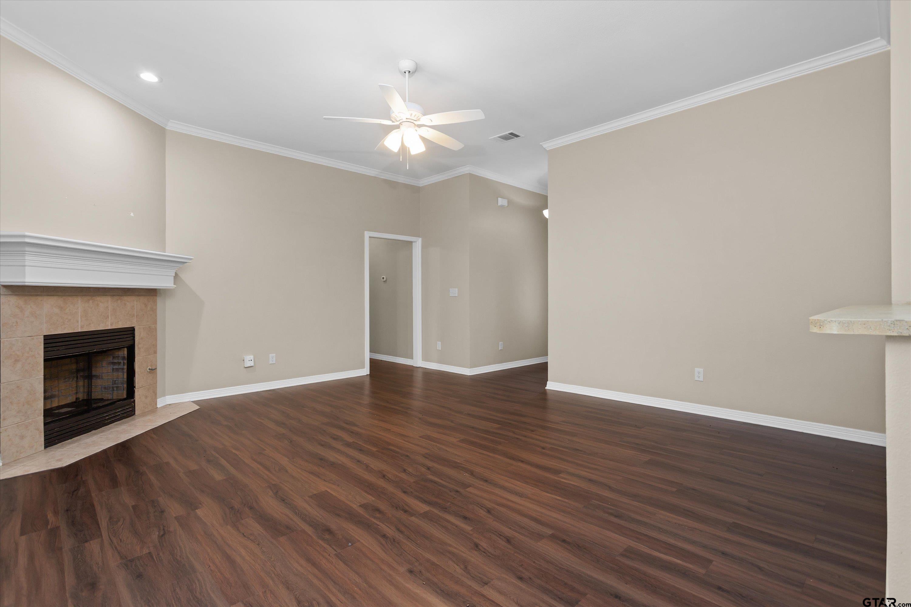 3121 Vineyard Ave.