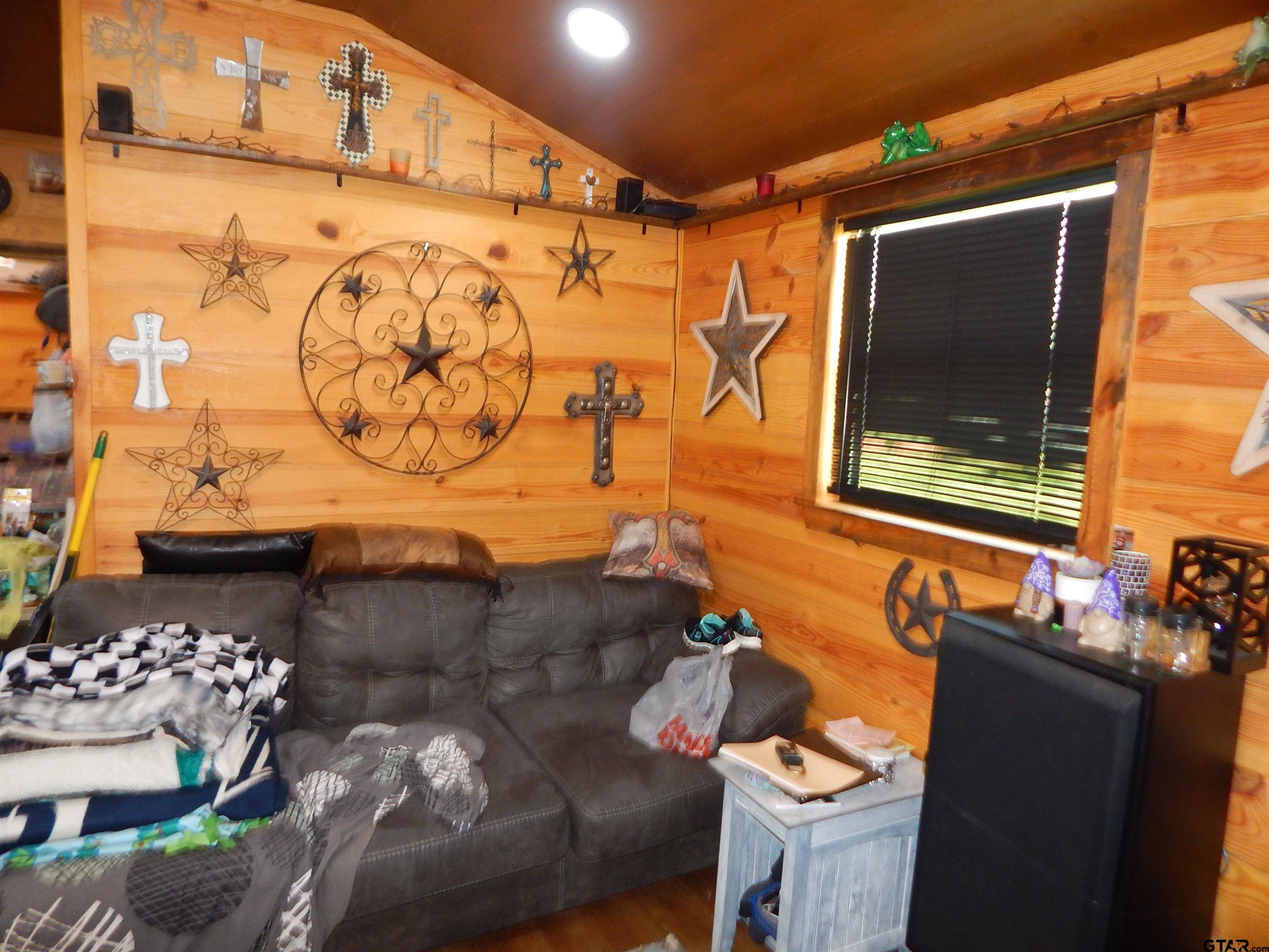 129 RED PINE CIRCLE