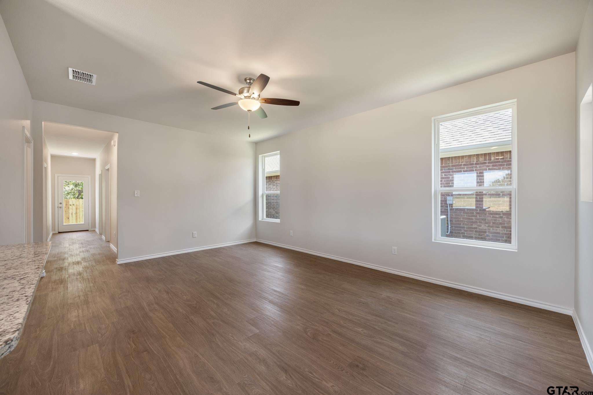 612 Park Central