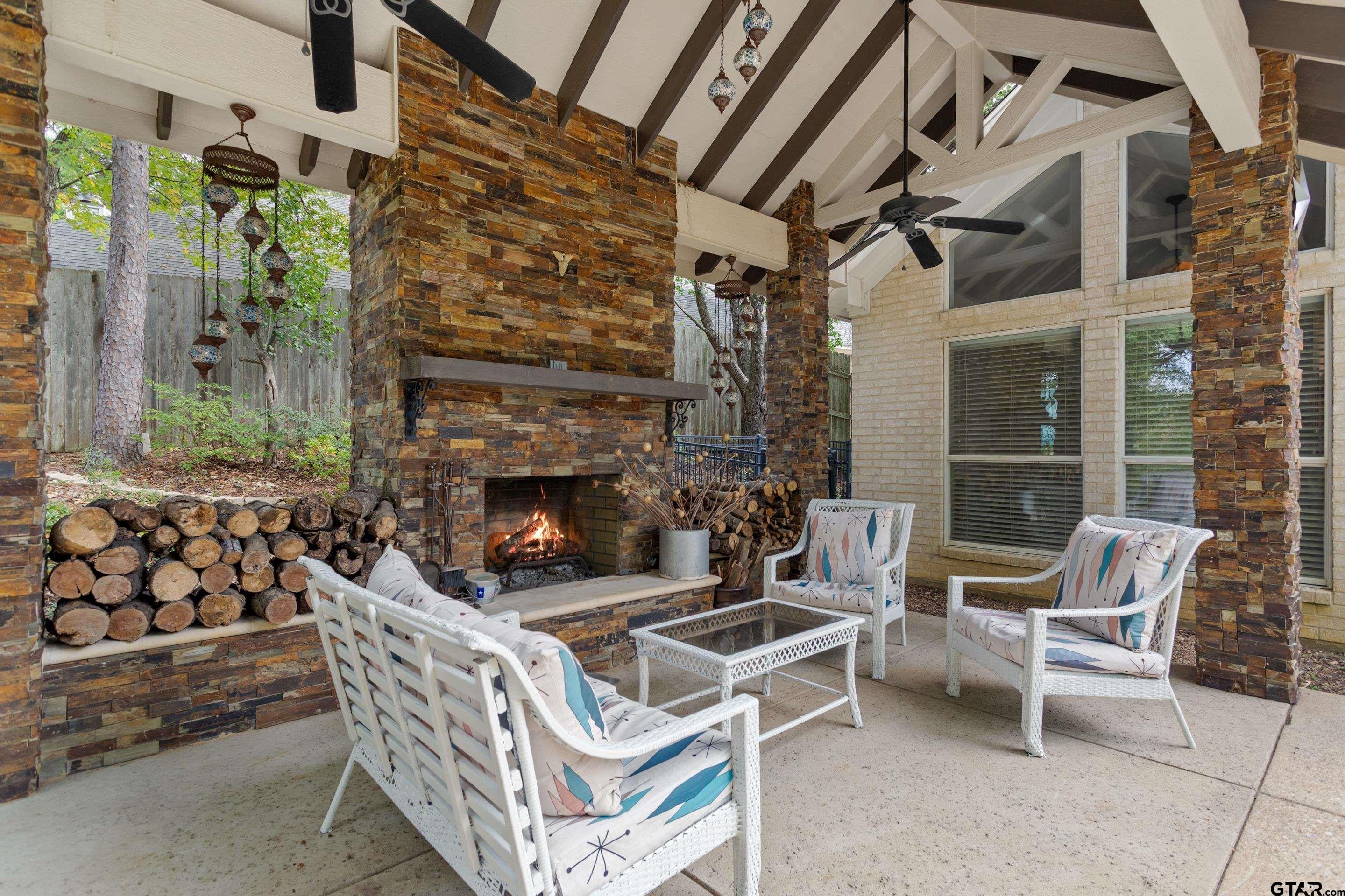657 Prestonwood Cir