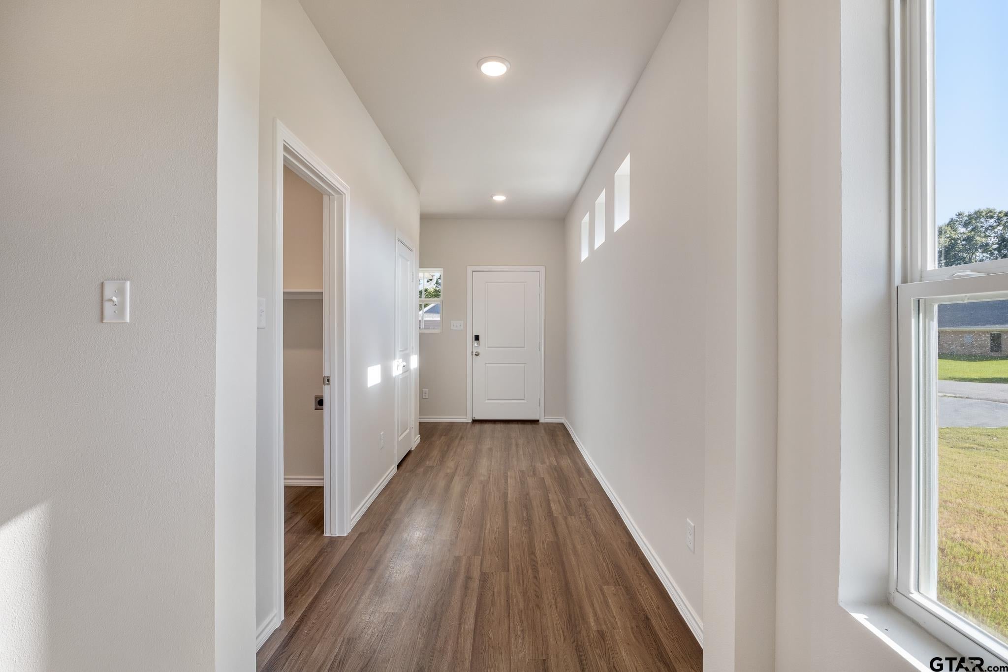 609 Park Central
