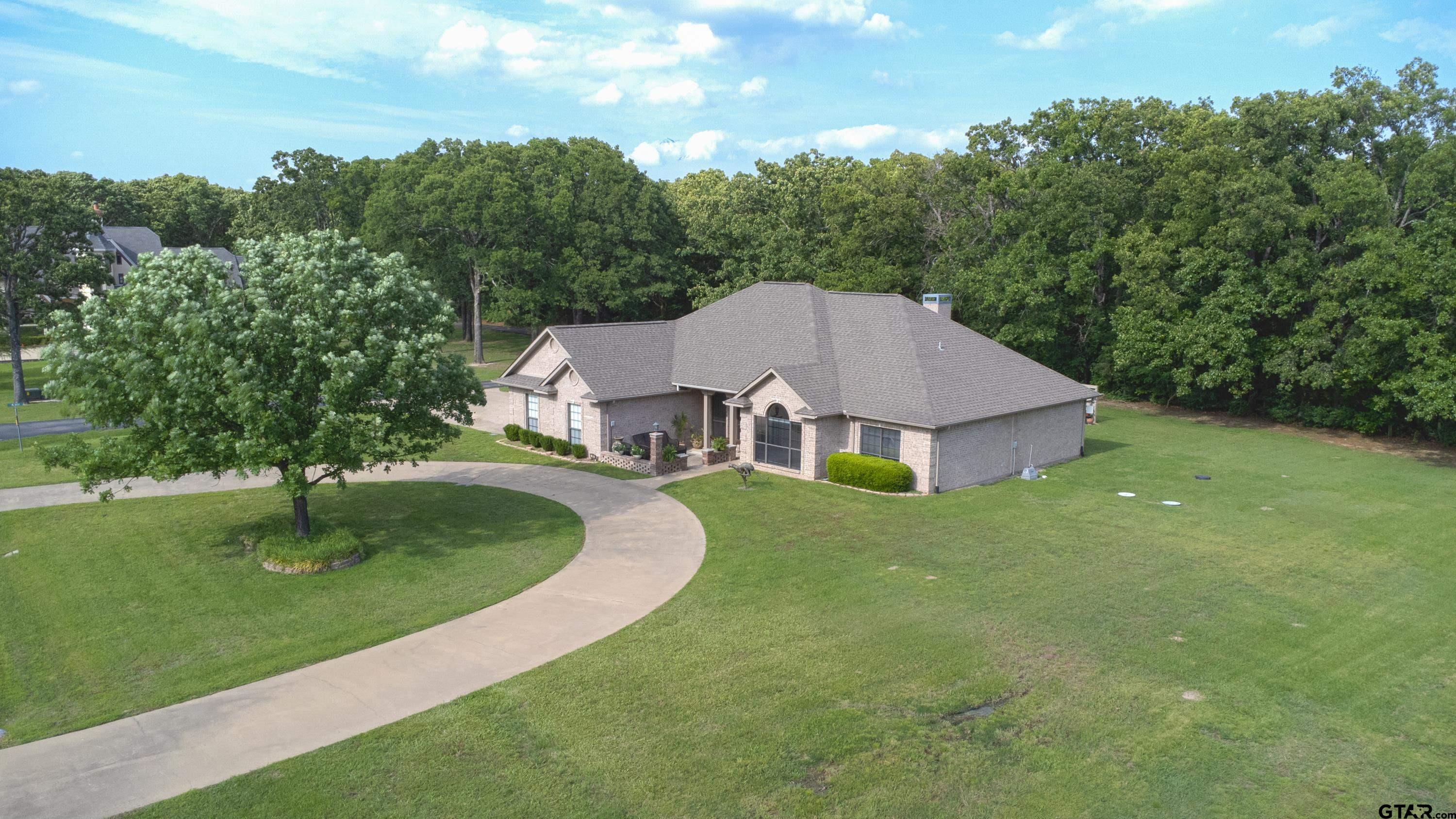 300 Private Road 5517 - Photo 2