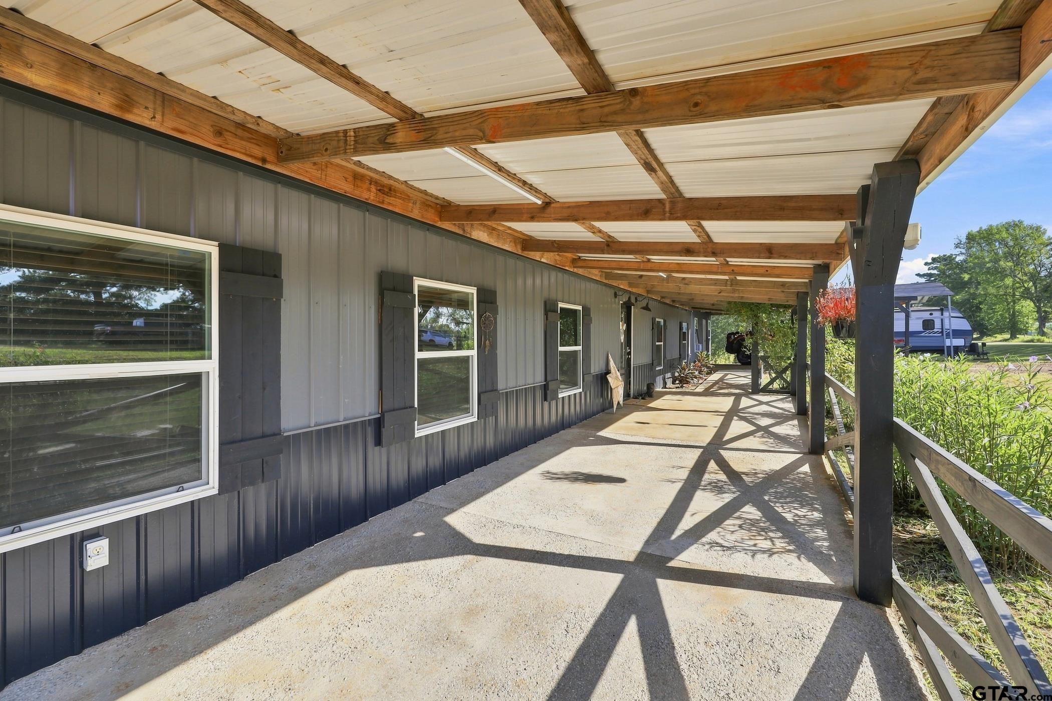 318 County Road 2124