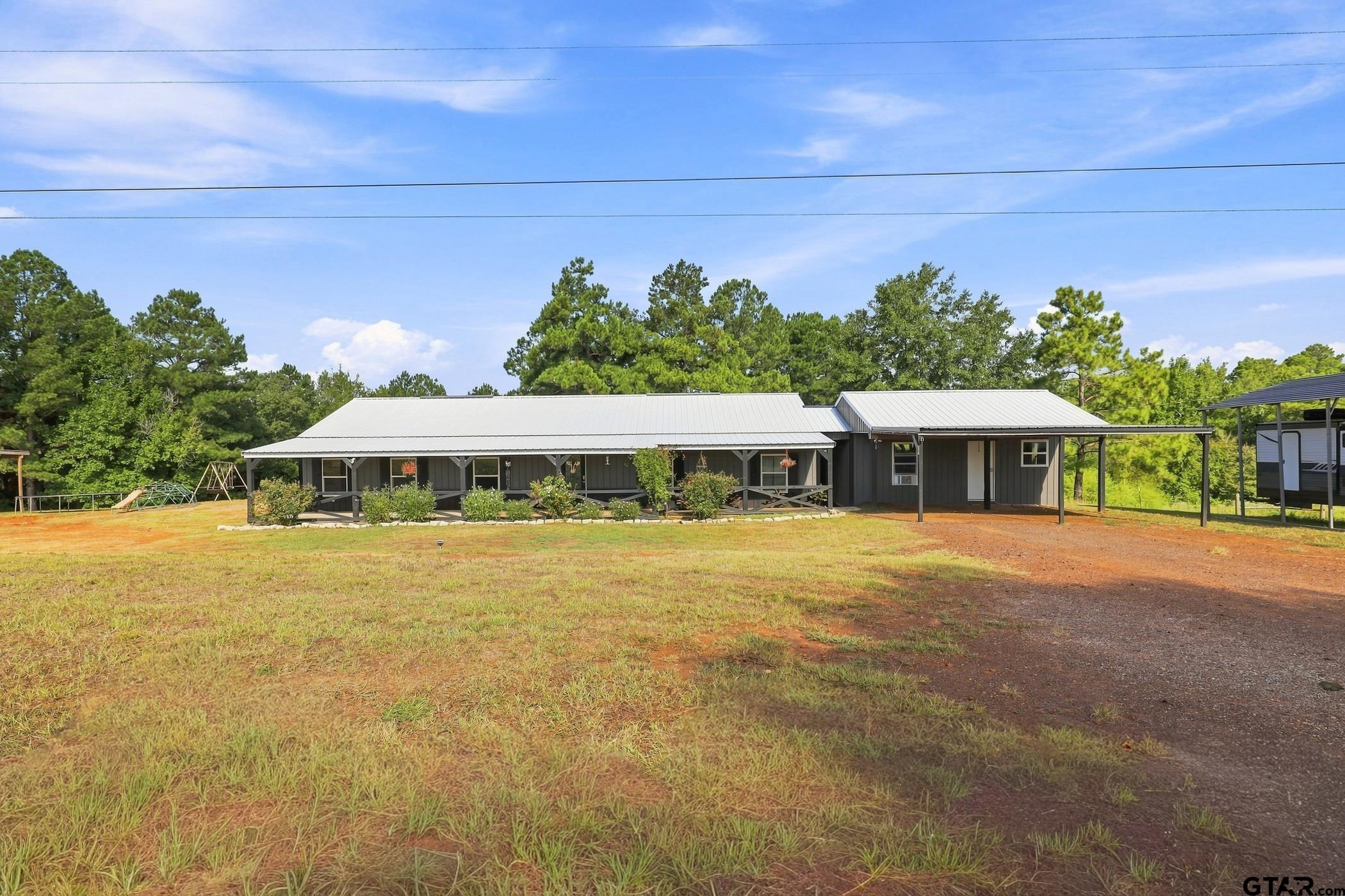 318 County Road 2124