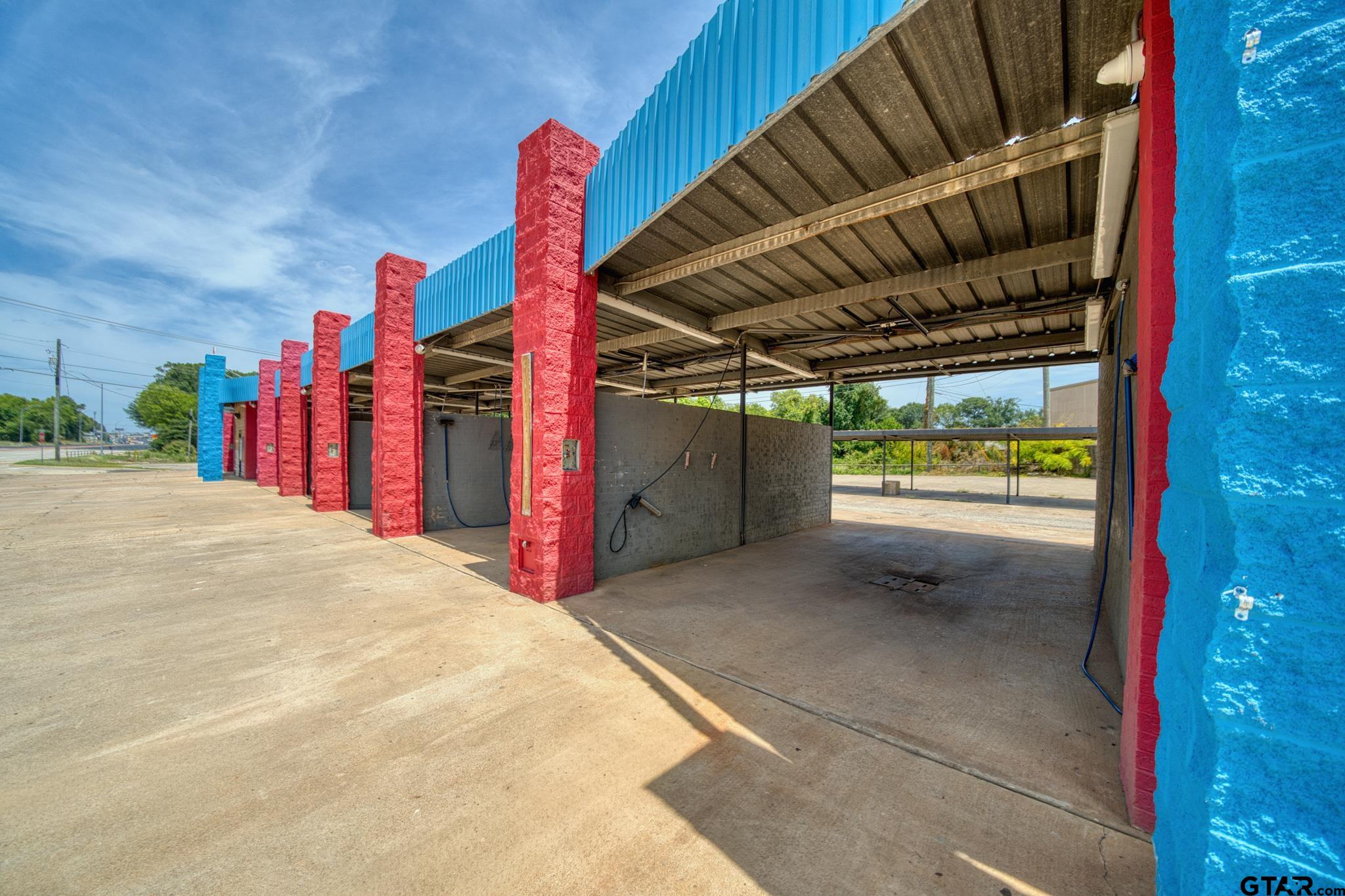 2458 NW Loop 281