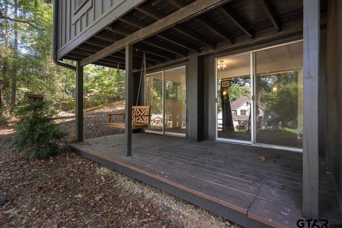 211 Hideaway Ln. Central
