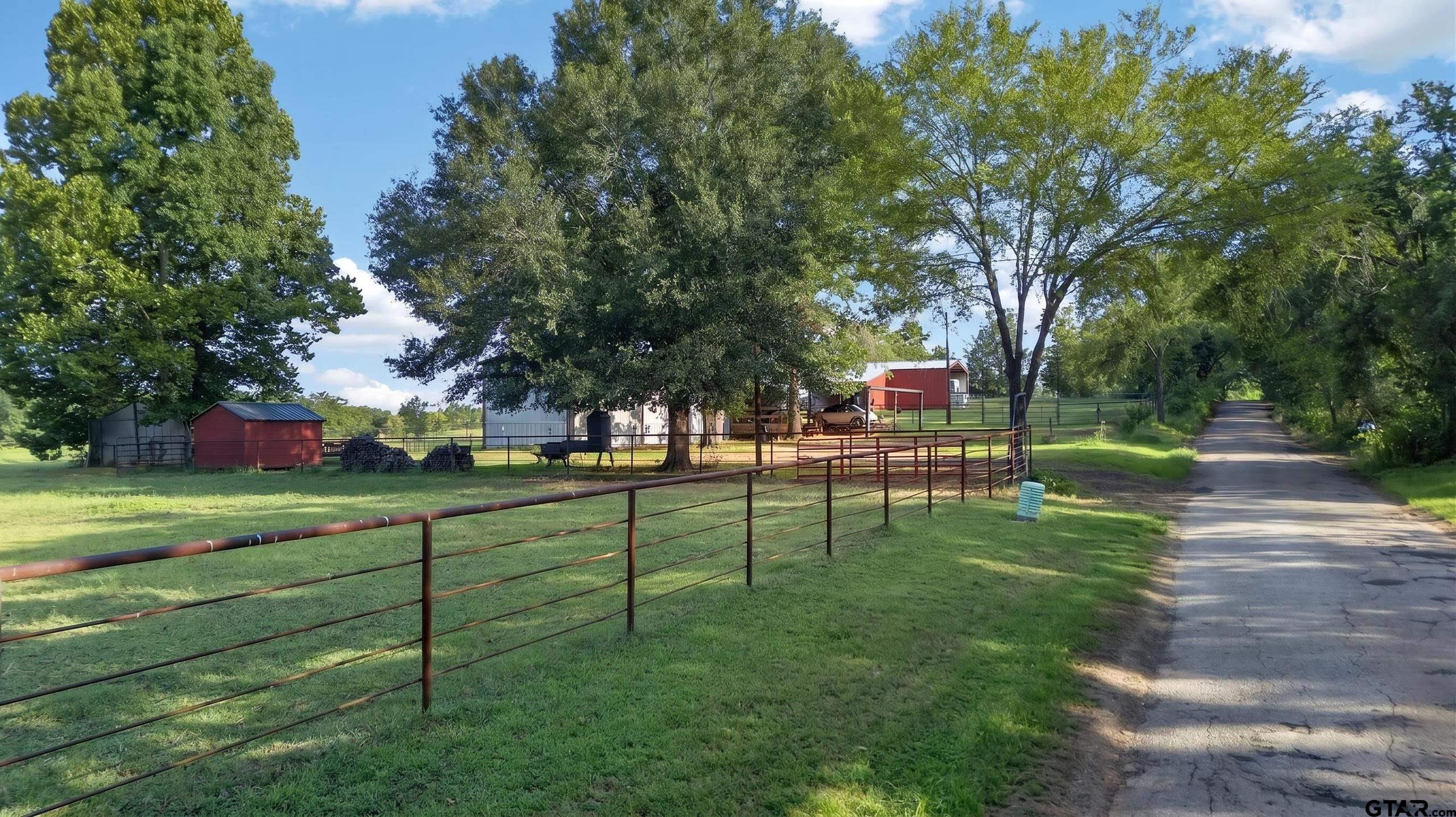 231 Dry Creek Rd
