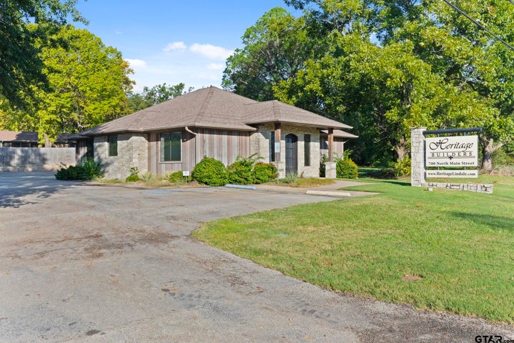 Photo 1 of 25 — 700 N Main St, Lindale, TX 75771
