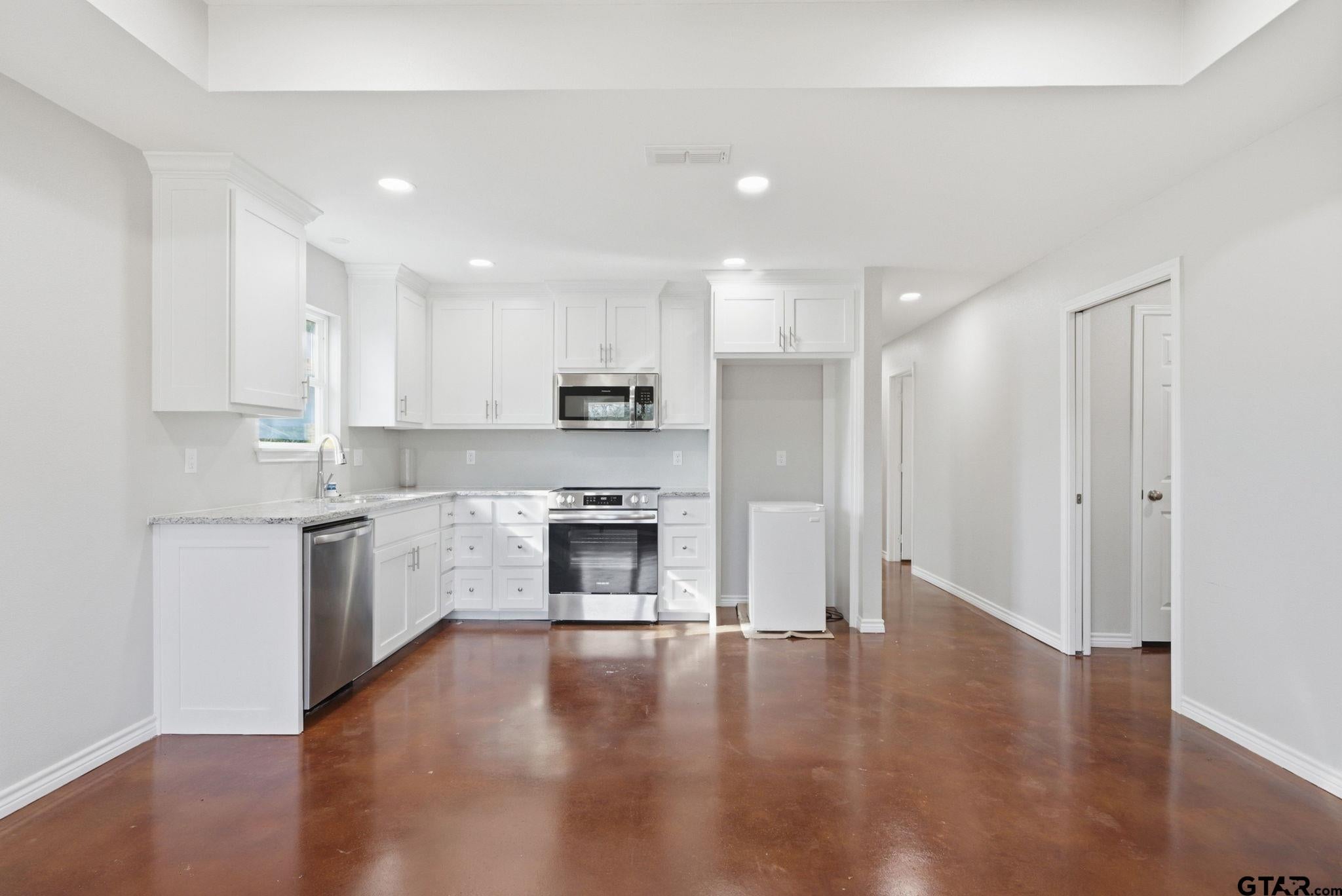 336 Timberline Dr
