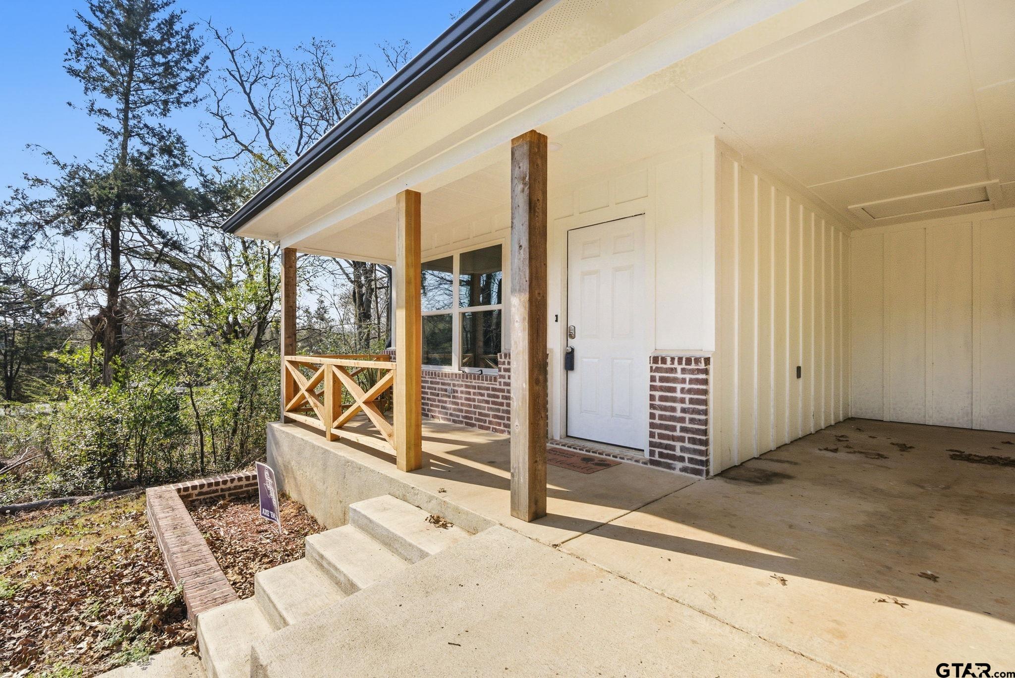 336 Timberline Dr