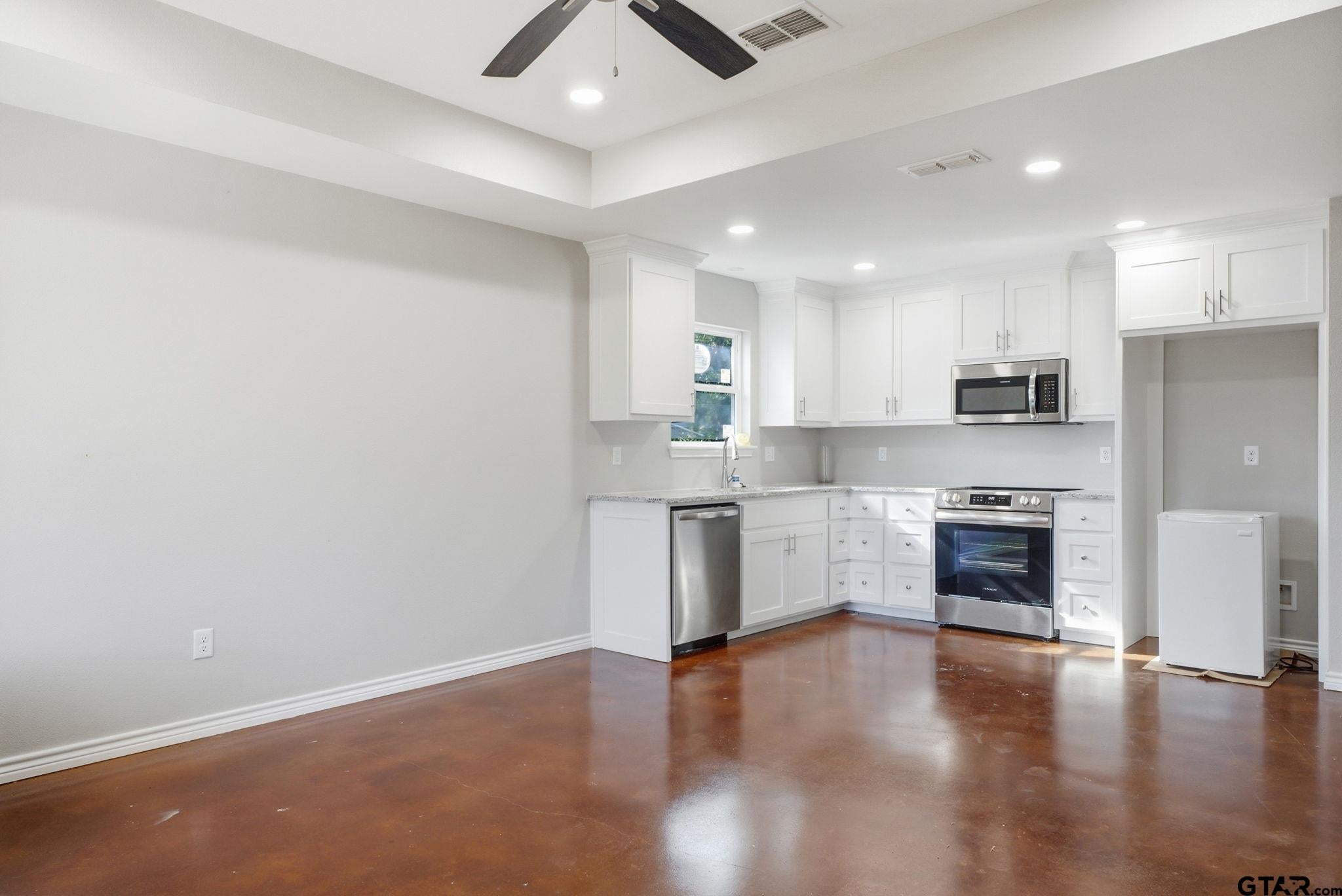 336 Timberline Dr