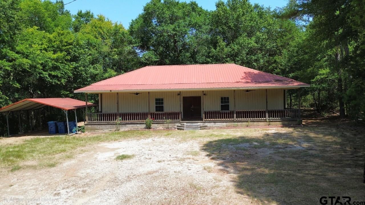 2210 West Corsicana St