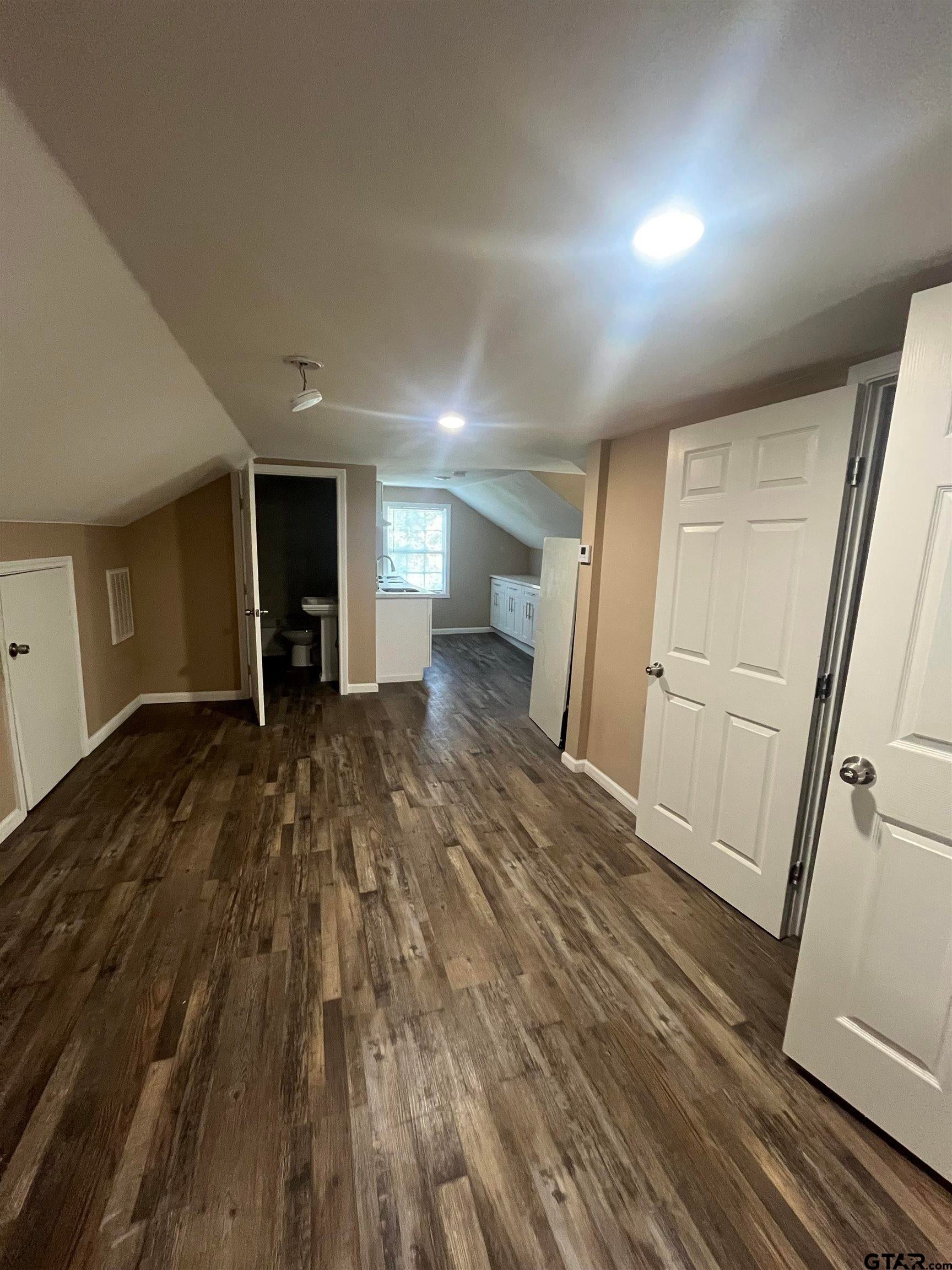 603 E Grand