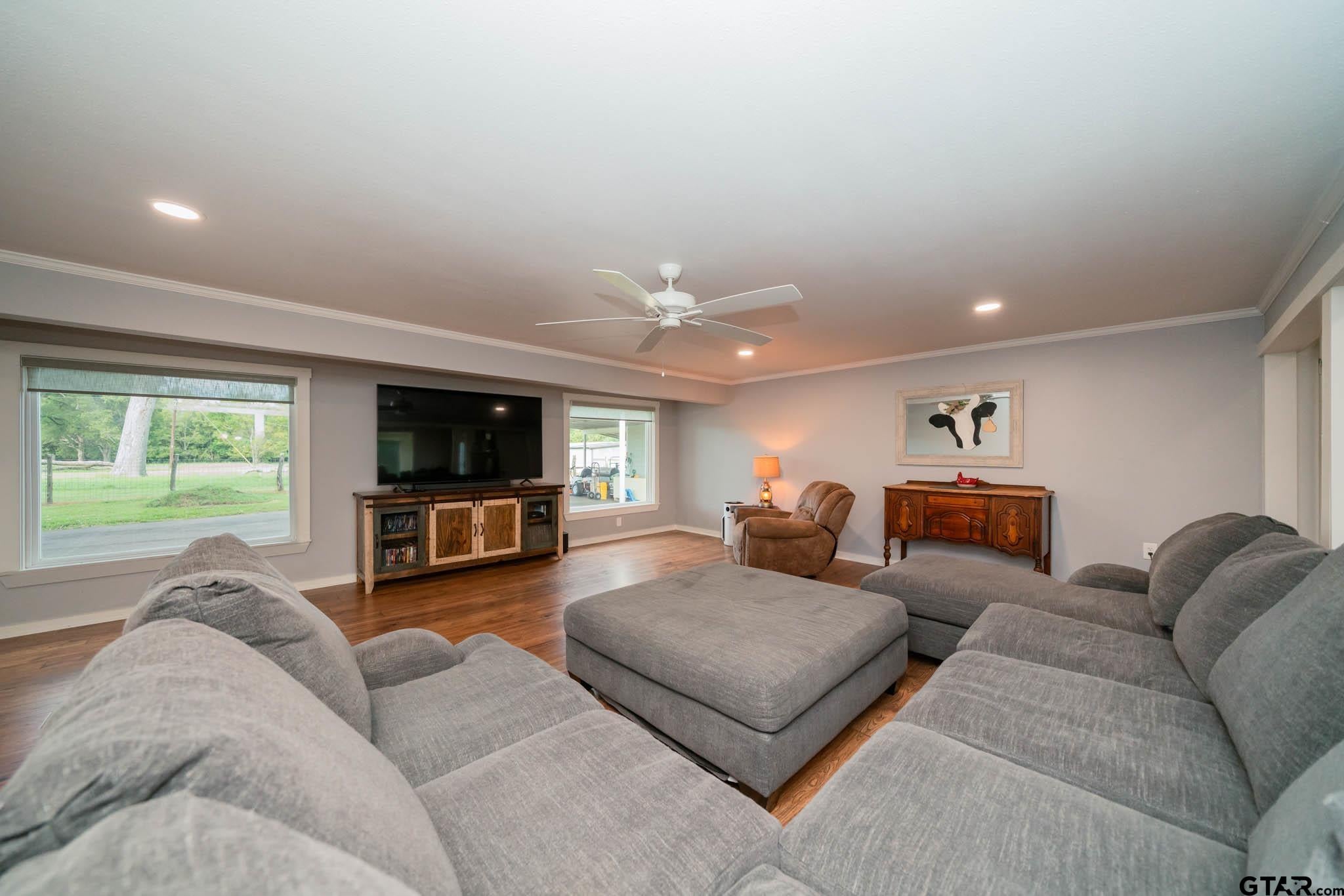 1901 Byrd Rd
