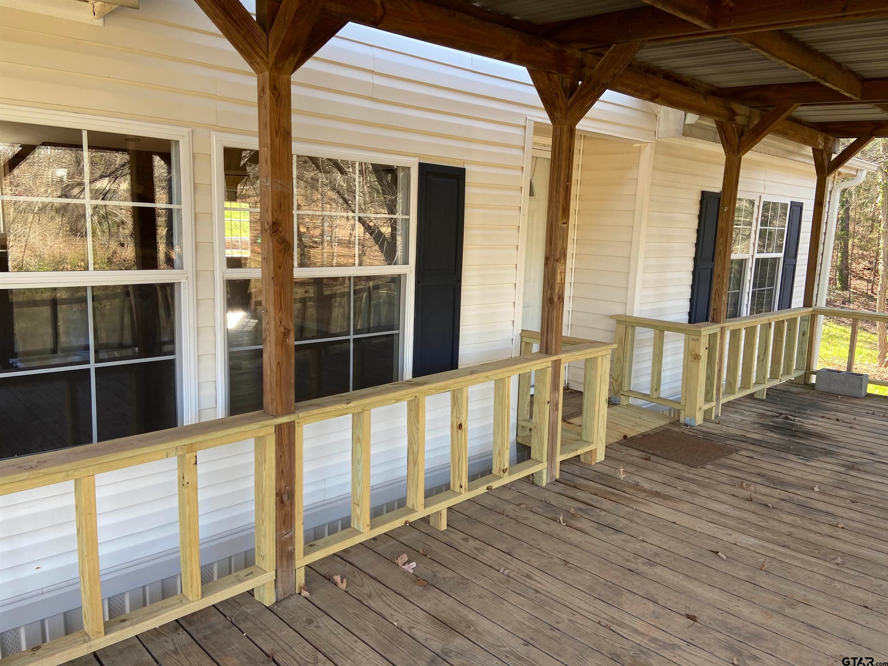 58 Florey Lake